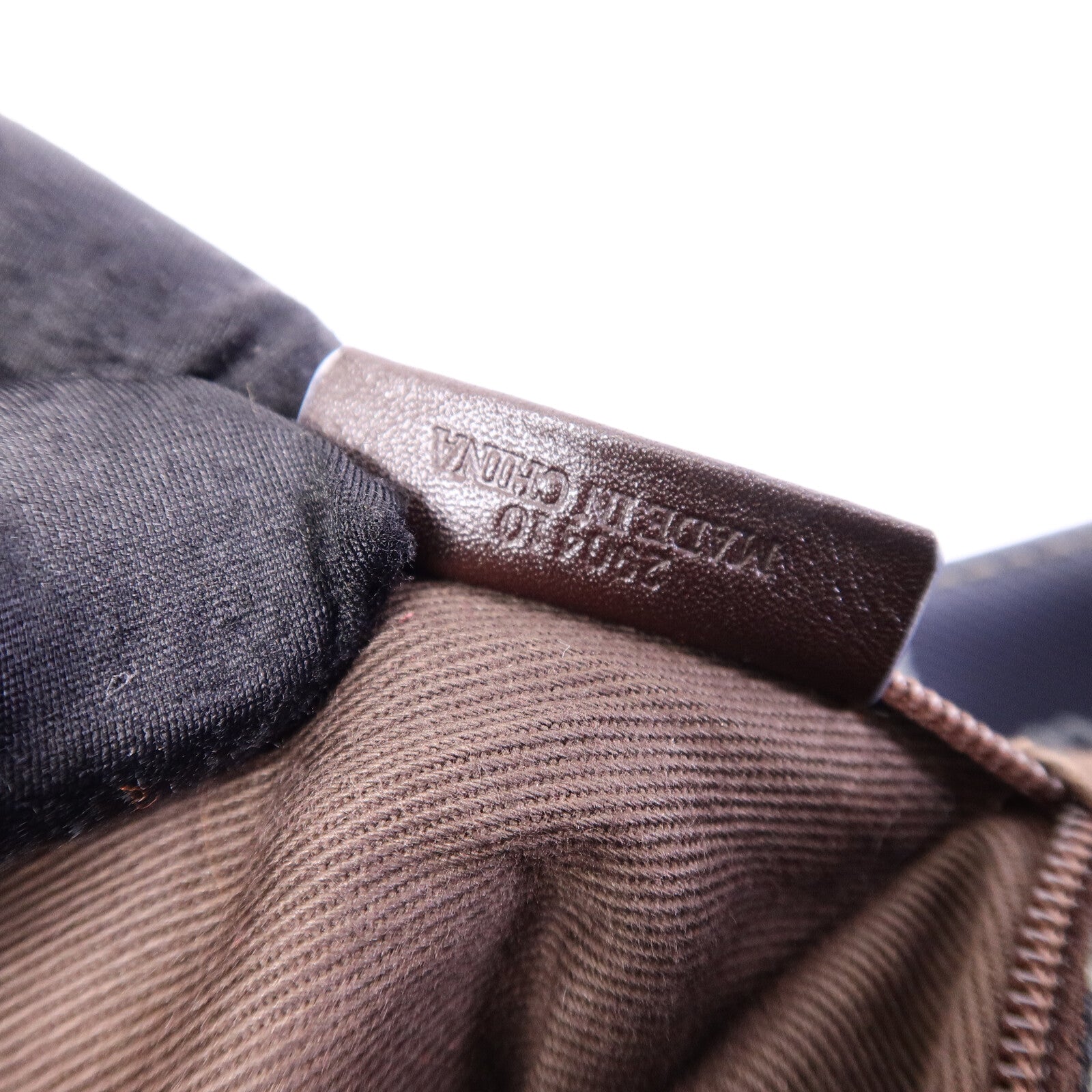 LOEWE 帆布Anagram Shoulder Bag肩背袋