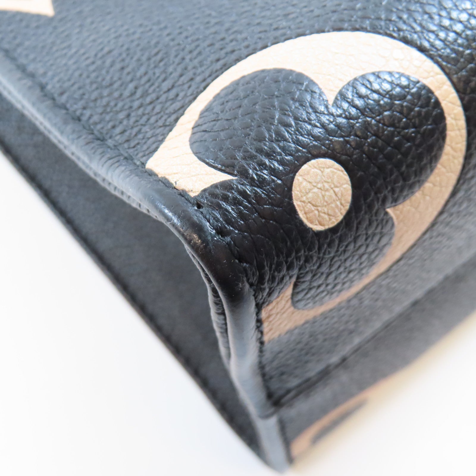 LOUIS VUITTON Monogram Empreinte OnTheGo PM金扣手挽肩背兩用袋黑色/米色