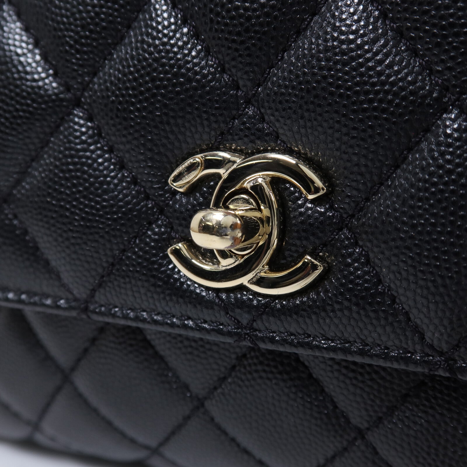 CHANEL 牛皮皮革Coco Handle金扣鏈帶手挽肩背兩用袋