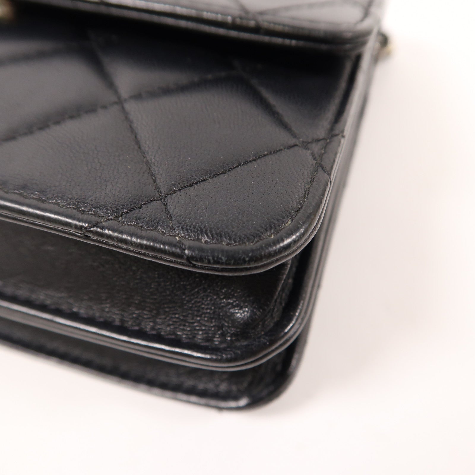 CHANEL 牛皮皮革Chain Shoulder銀扣肩背袋