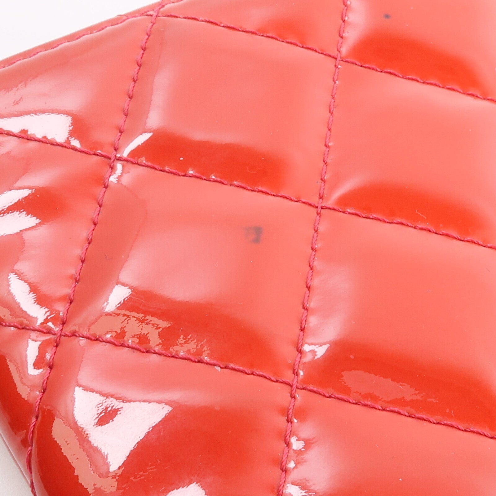 CHANEL 漆皮皮革Valentine Hearts Medium Pouch手拿包