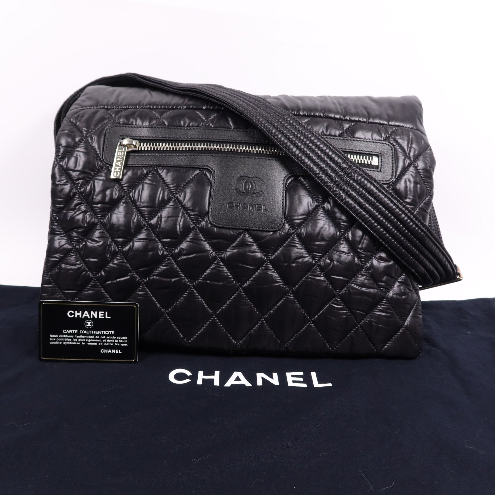 CHANEL 尼龍Coco Cocoon Messenger銀扣肩背袋