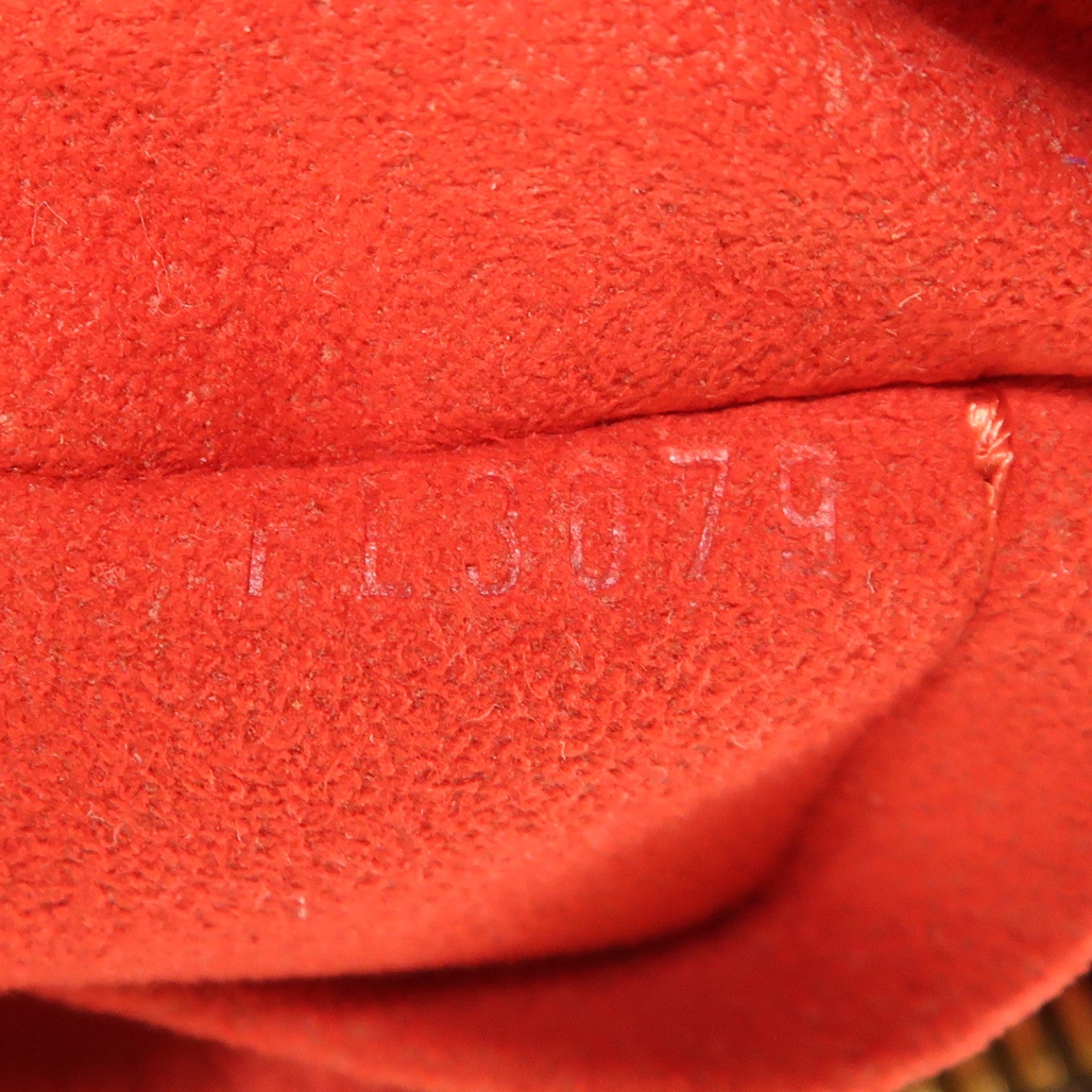 LOUIS VUITTON Damier Trevi PM金扣手挽肩背兩用袋