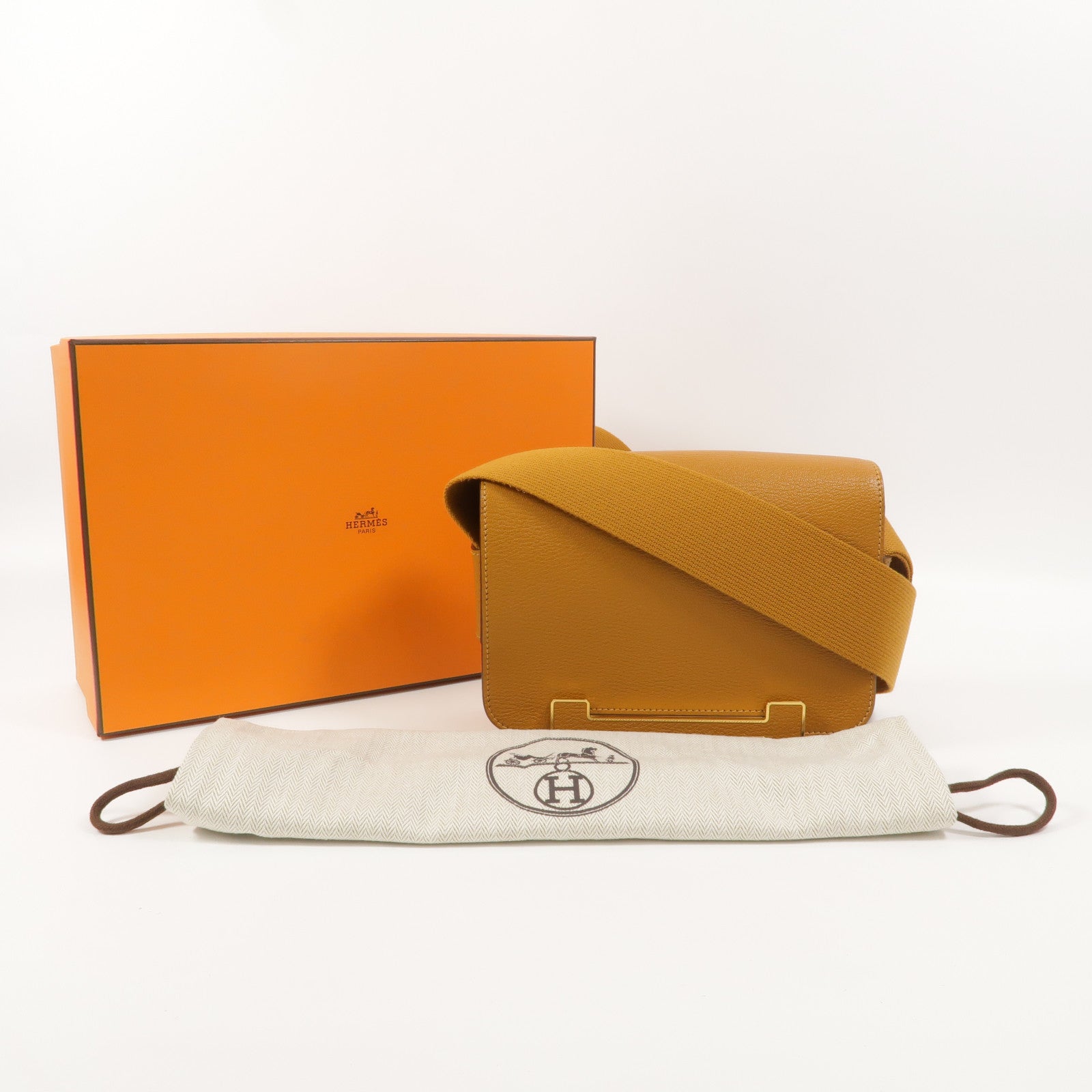 HERMES Chevre皮革Geta肩背袋Caramel