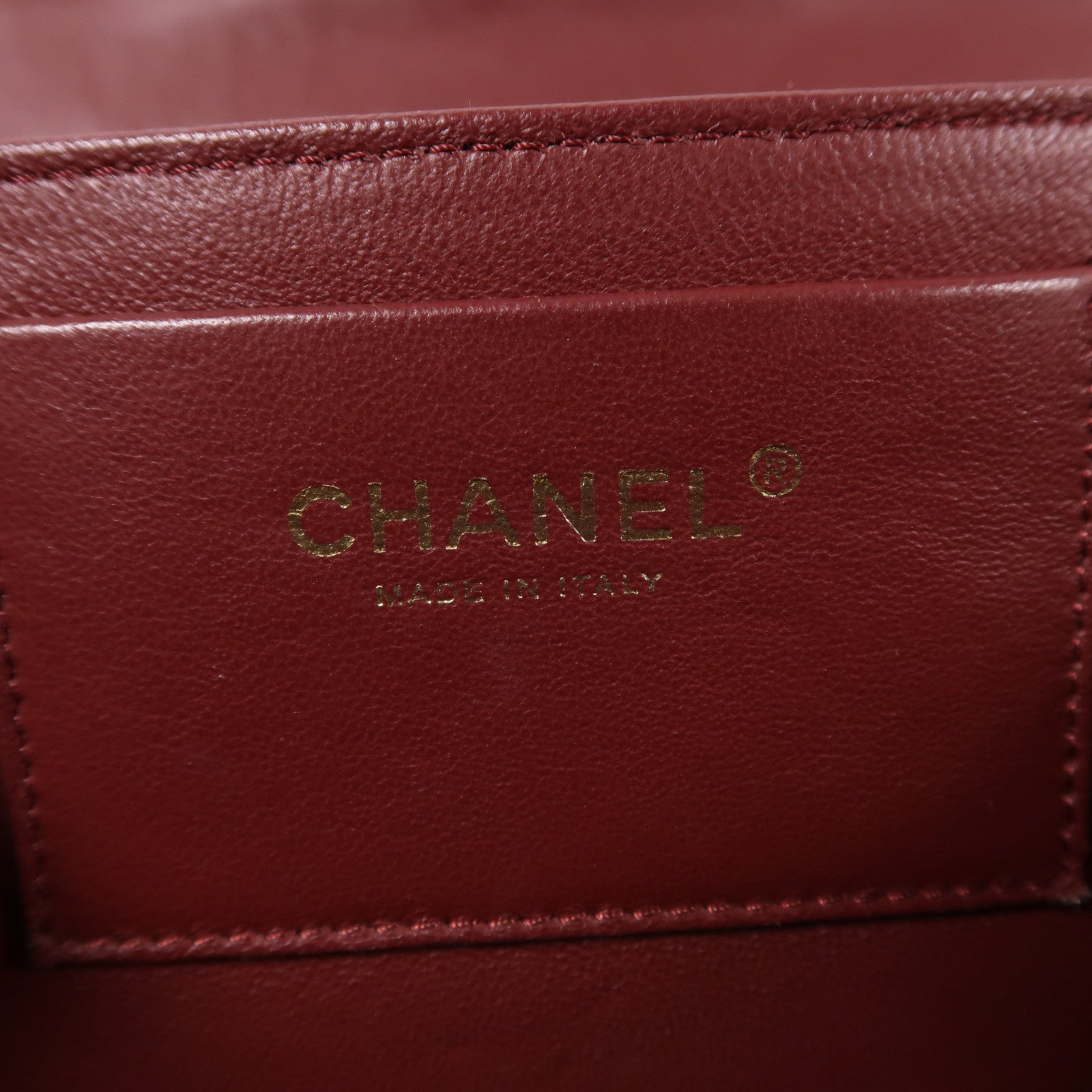 CHANEL 牛皮皮革Chain Shoulder金扣鏈帶肩背袋