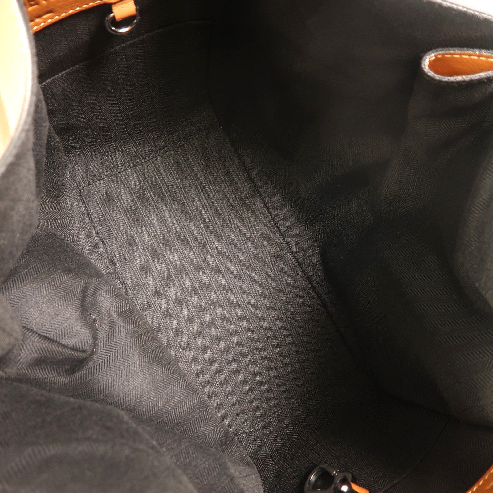 LOEWE 牛皮皮革Hammock銀扣手挽肩背兩用袋