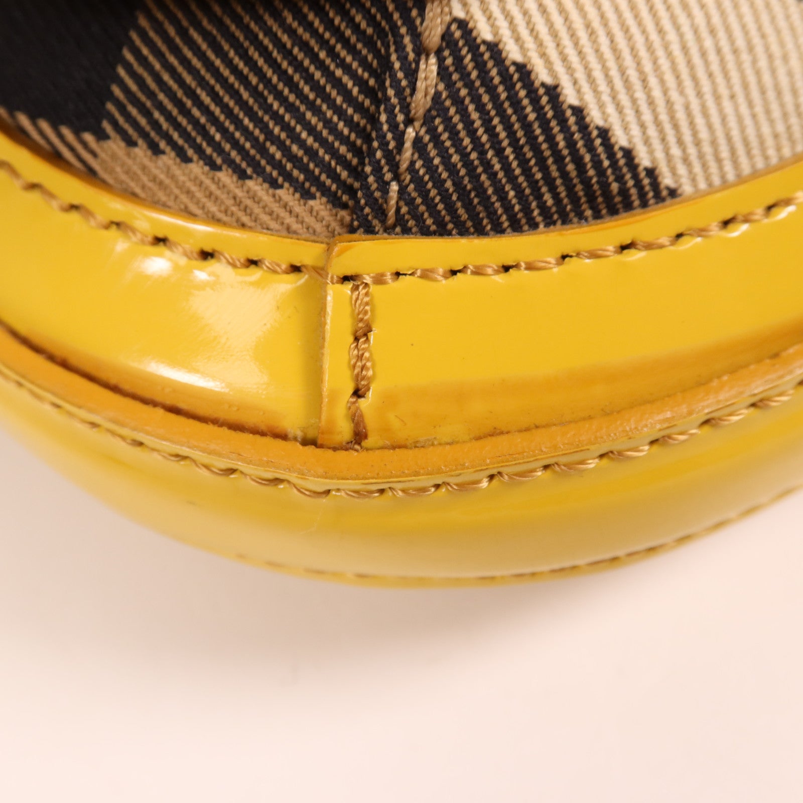 BURBERRY 帆布/皮革Patent Lilford Check金扣肩背袋
