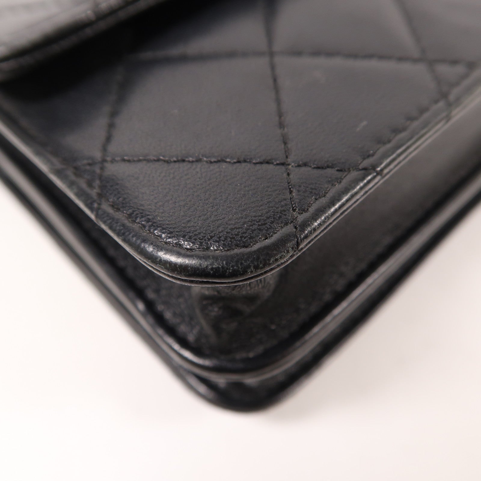 CHANEL 牛皮皮革Chain Shoulder銀扣肩背袋