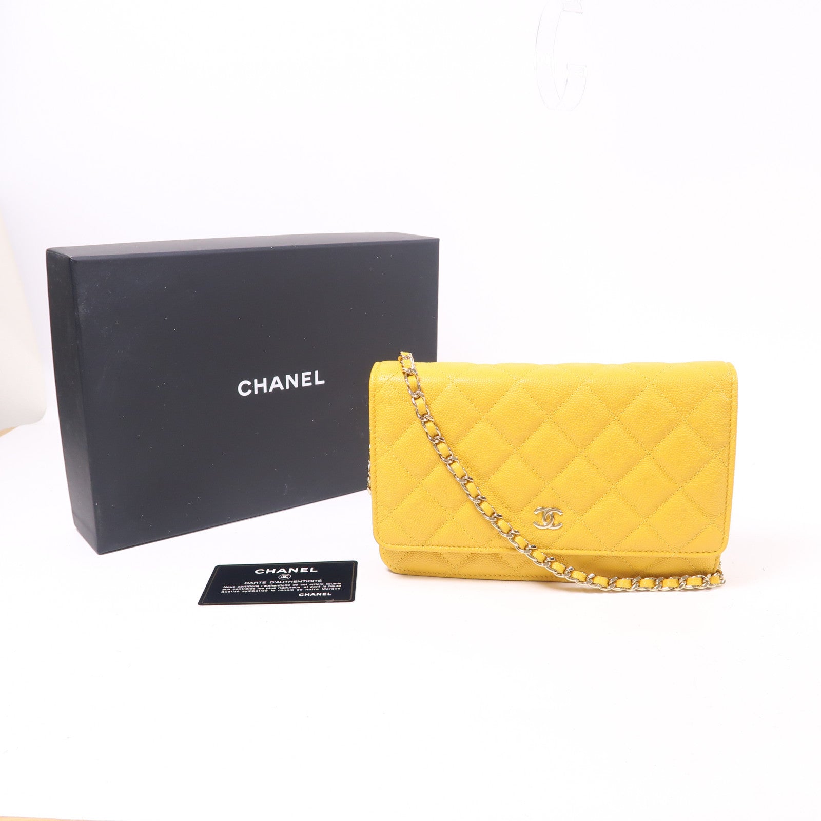 CHANEL 牛皮皮革WOC Wallet On Chain鏈帶肩背袋