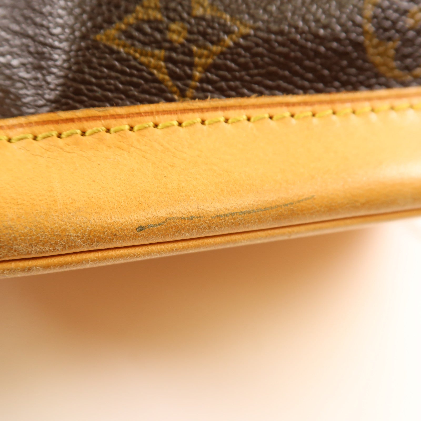 LOUIS VUITTON Monogram Mini Noe金扣肩背袋
