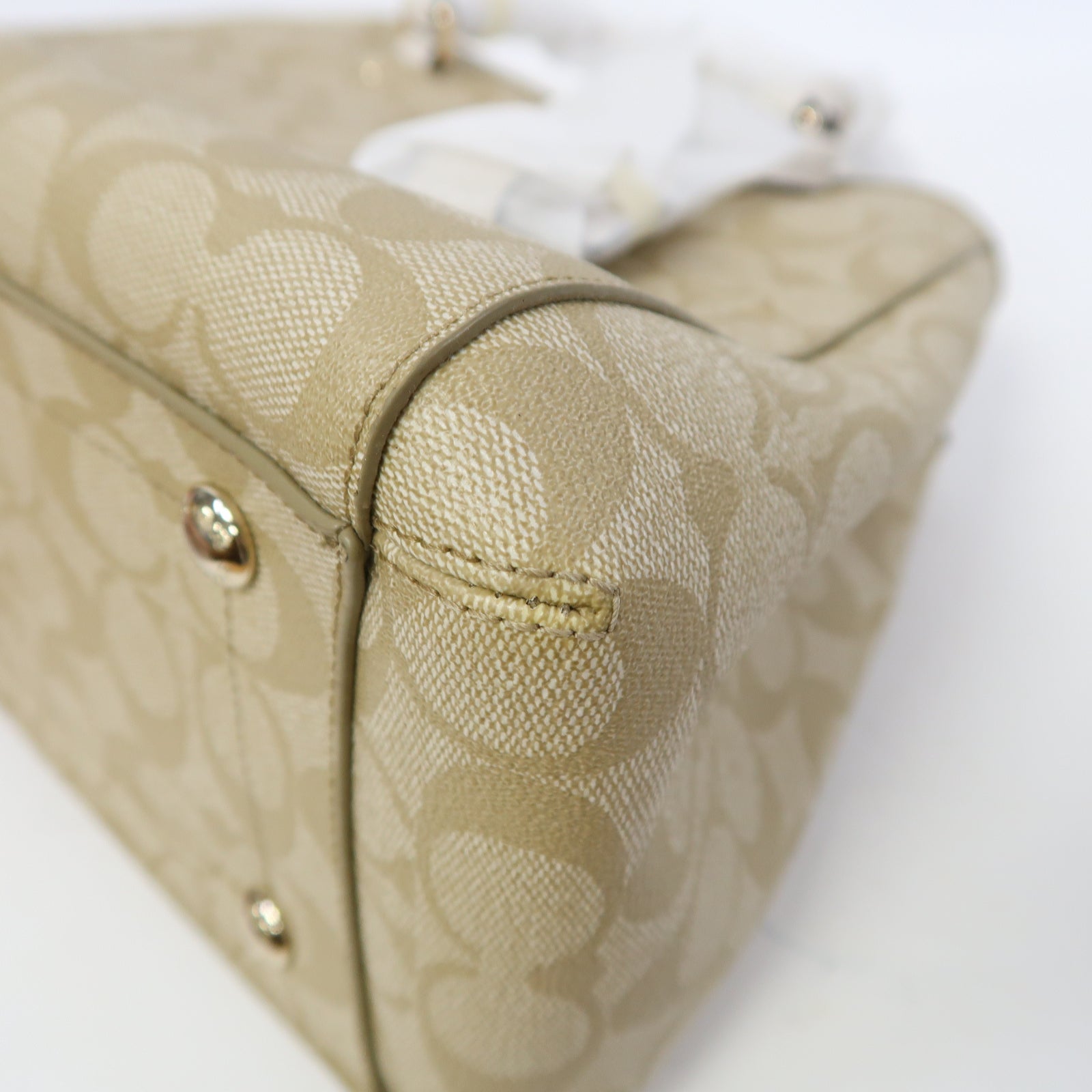 COACH 塗層帆布Margot Carryall金扣手挽肩背兩用袋米色