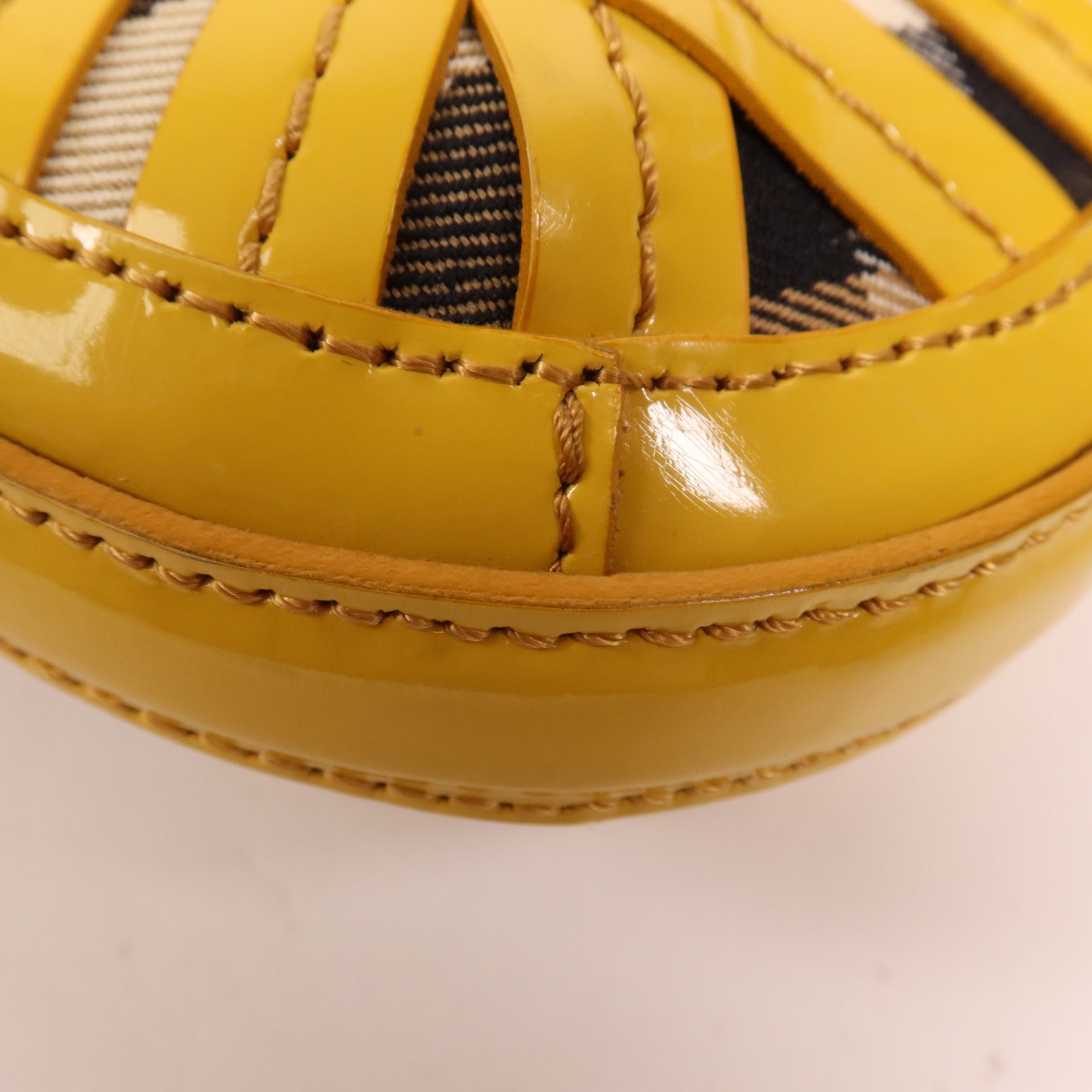 BURBERRY 帆布/皮革Patent Lilford Check金扣肩背袋