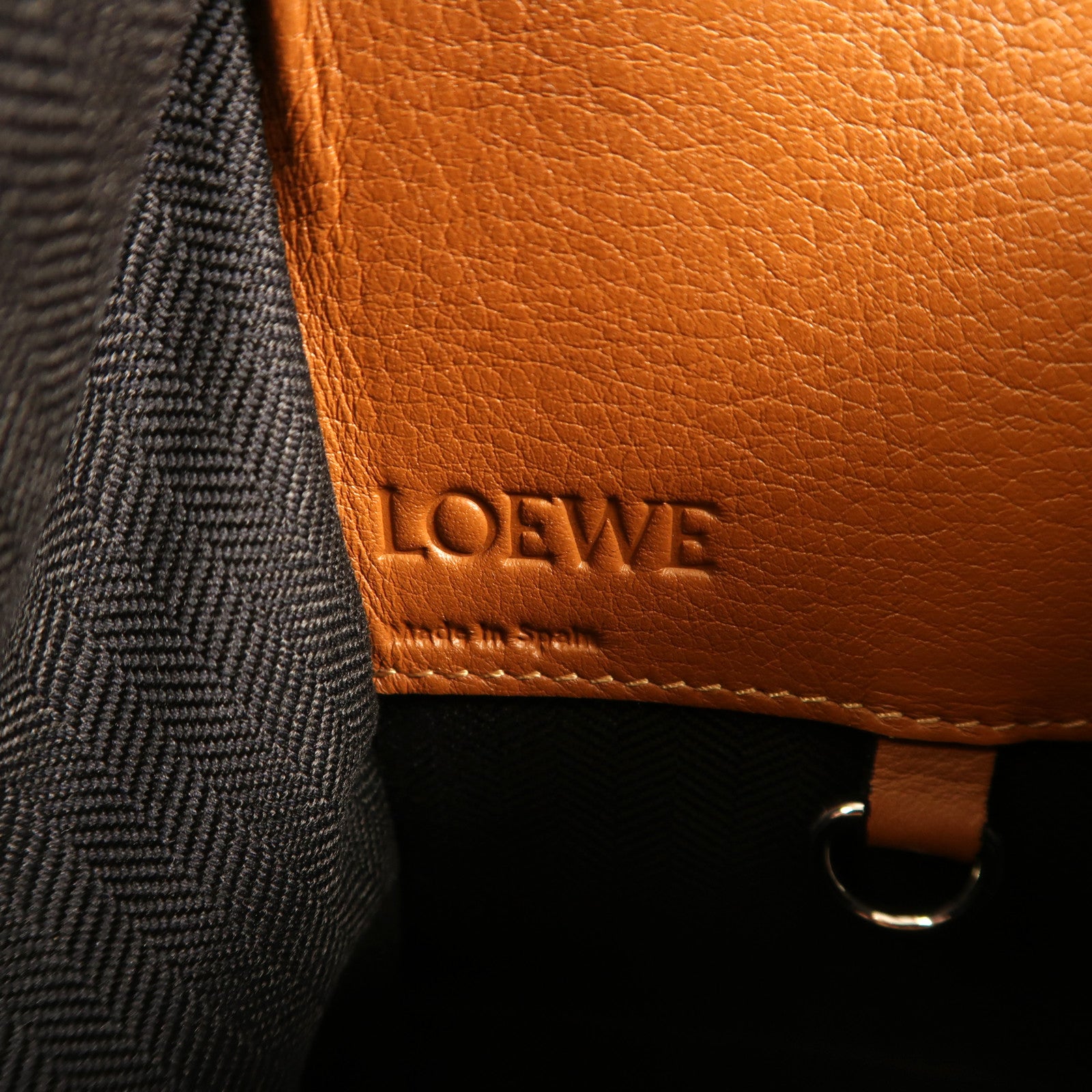 LOEWE 牛皮皮革Hammock銀扣手挽肩背兩用袋