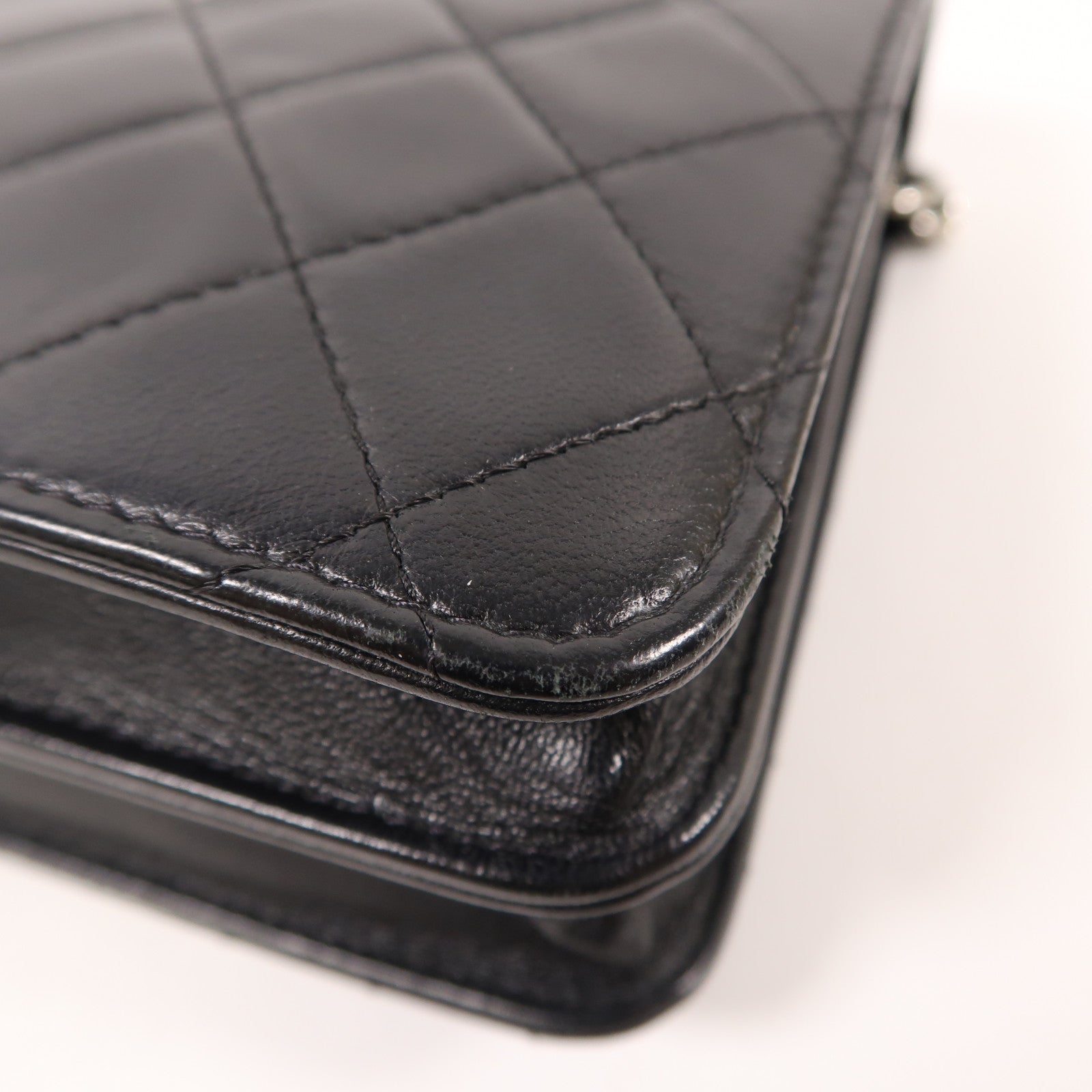 CHANEL 牛皮皮革Chain Shoulder銀扣肩背袋