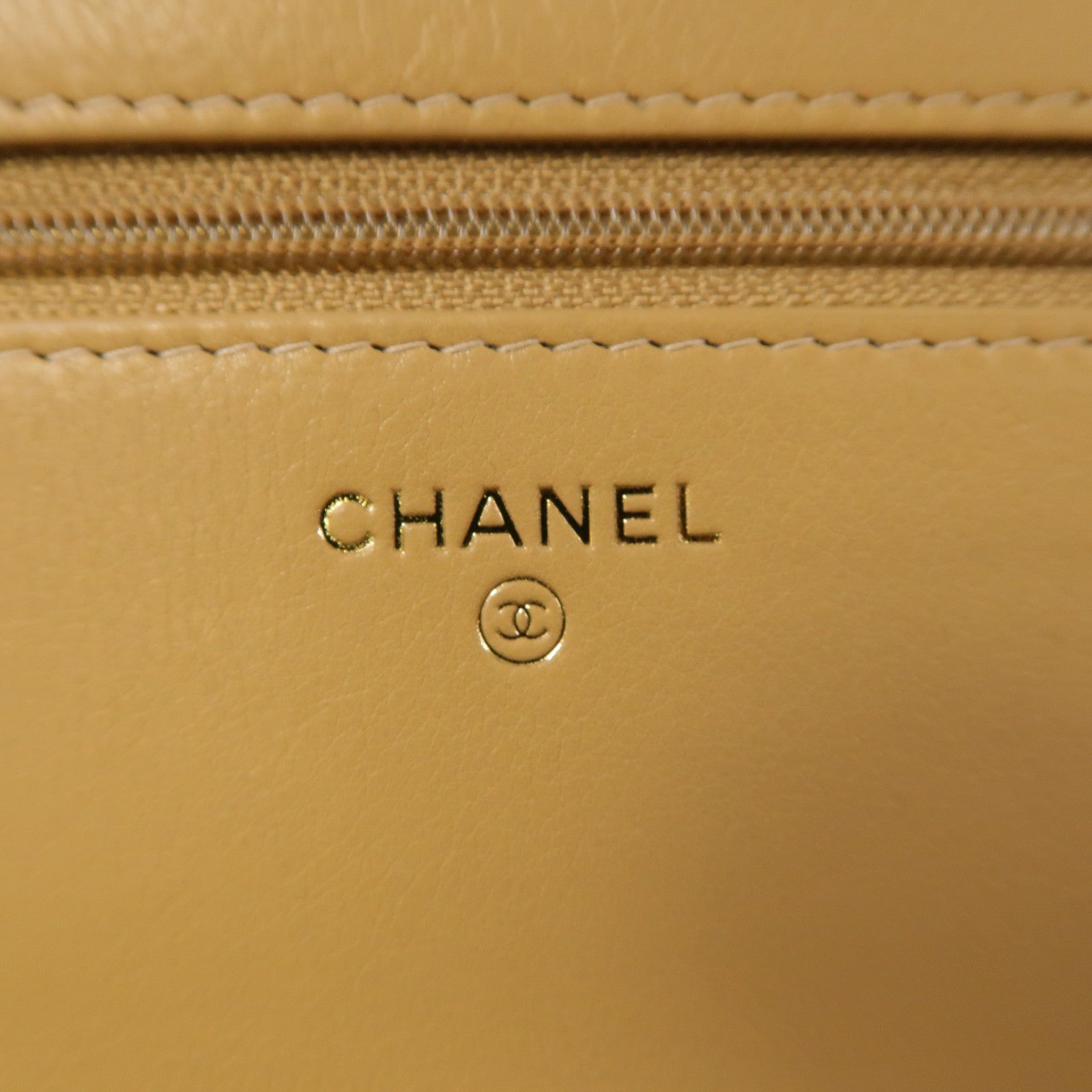 CHANEL 菱格牛皮皮革Wallet On Chain金扣鏈帶肩背袋米色