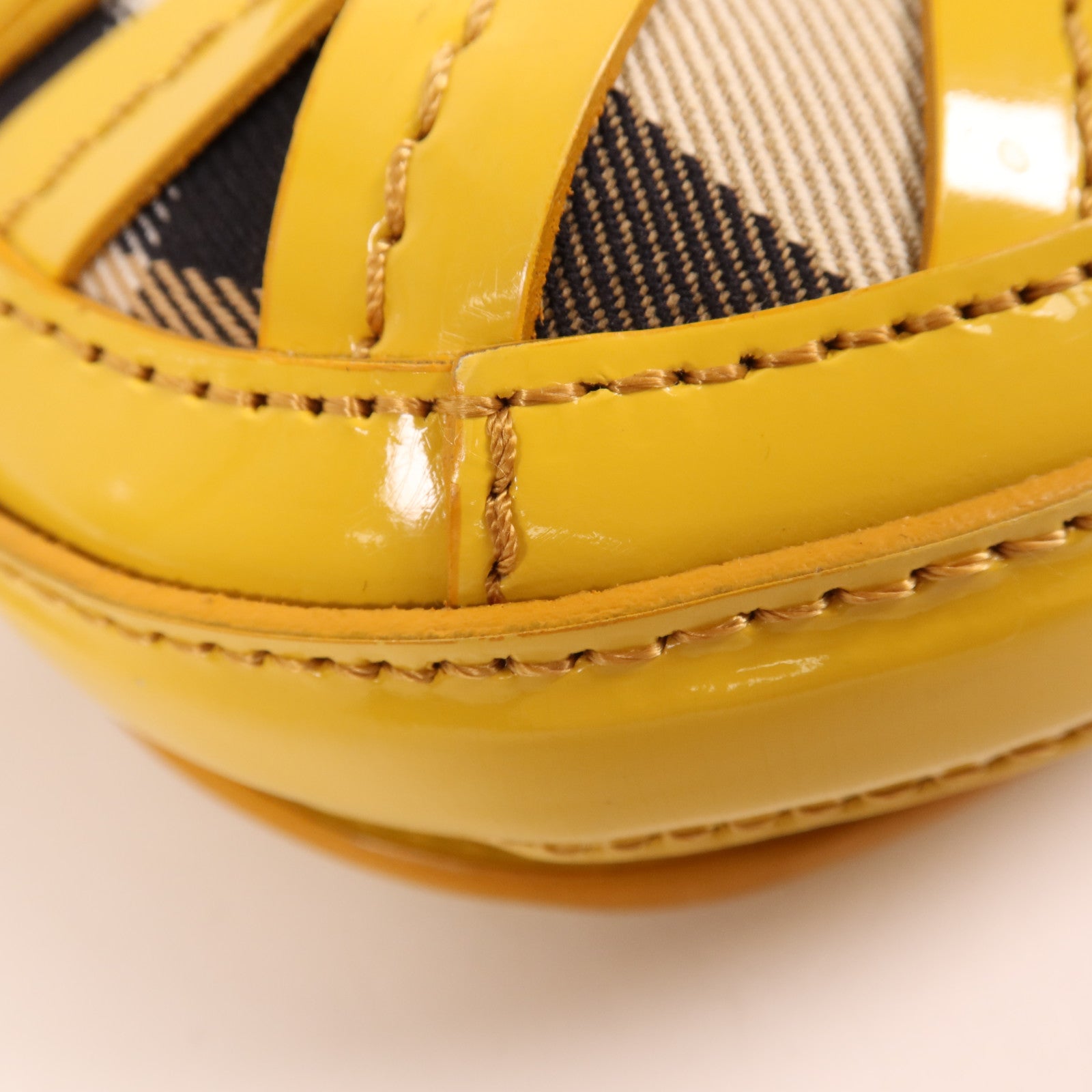 BURBERRY 帆布/皮革Patent Lilford Check金扣肩背袋