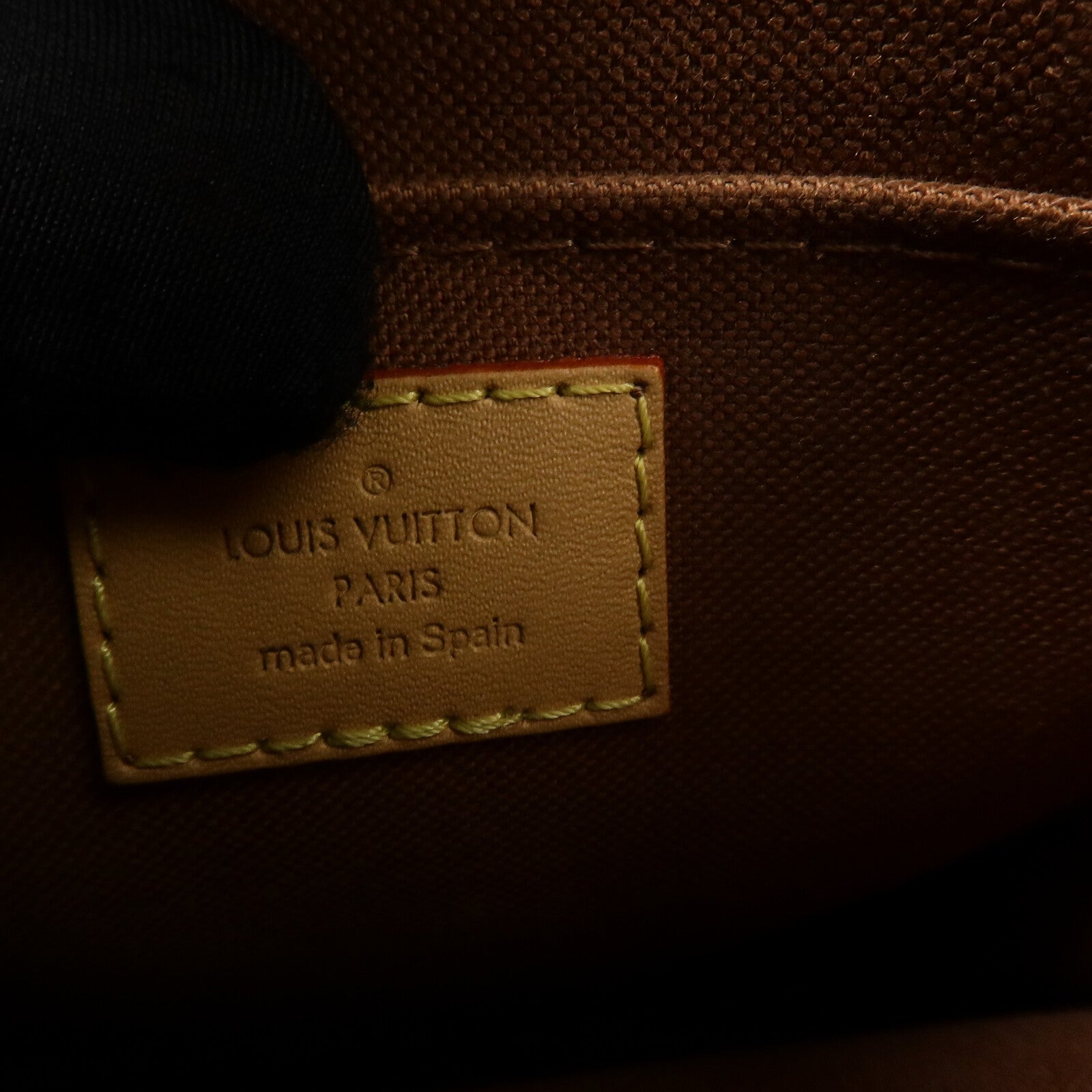 LOUIS VUITTON Monogram Petit Sac Plat手挽肩背兩用袋