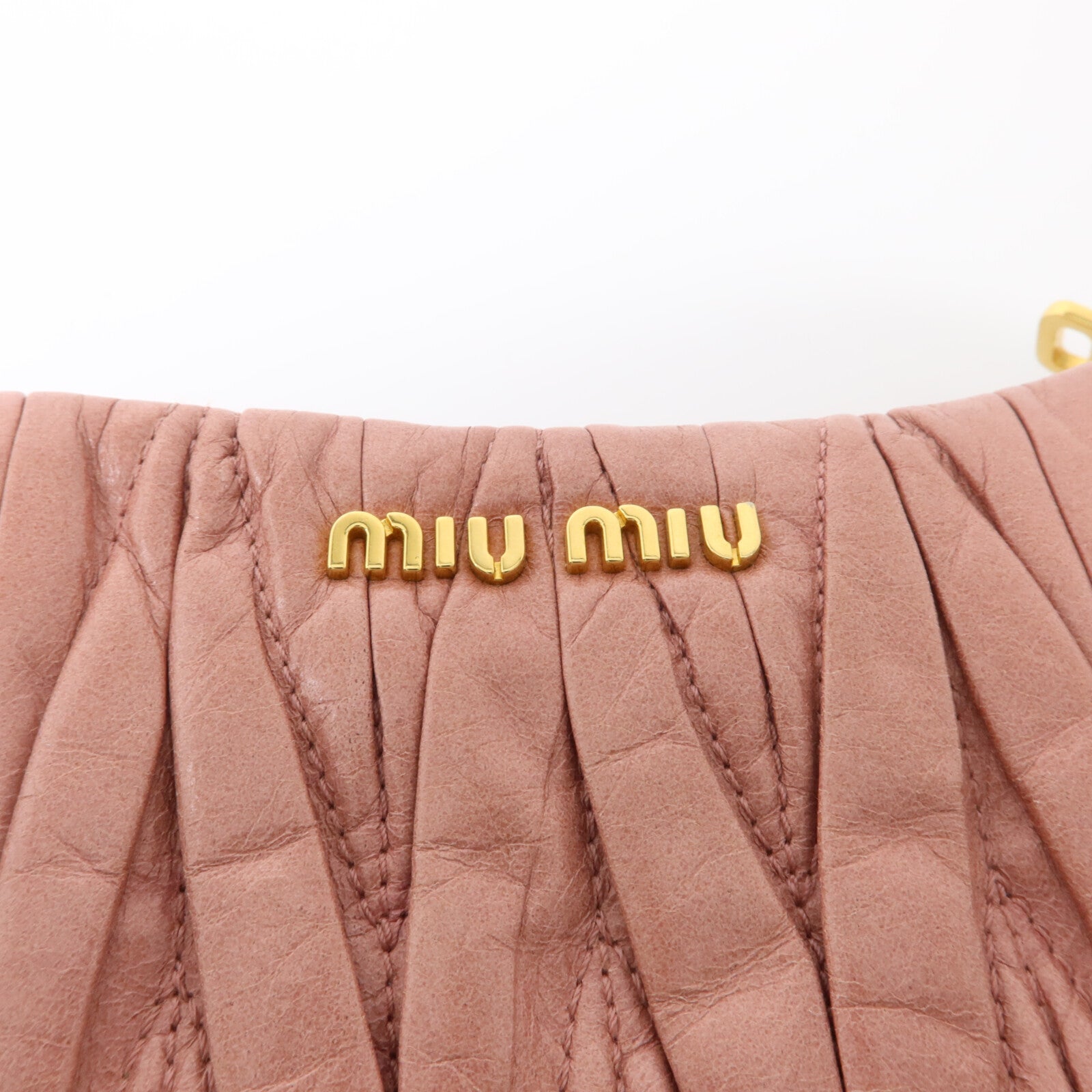 Miu Miu 羊皮皮革Matelasse Pouch手拿包