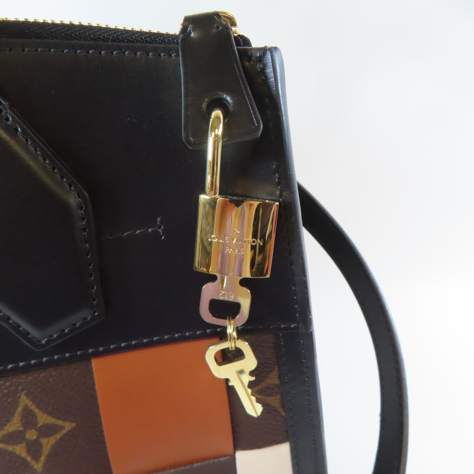 LOUIS VUITTON Monogram City Steamer MM金扣手挽肩背兩用袋黑色/啡色/紅色