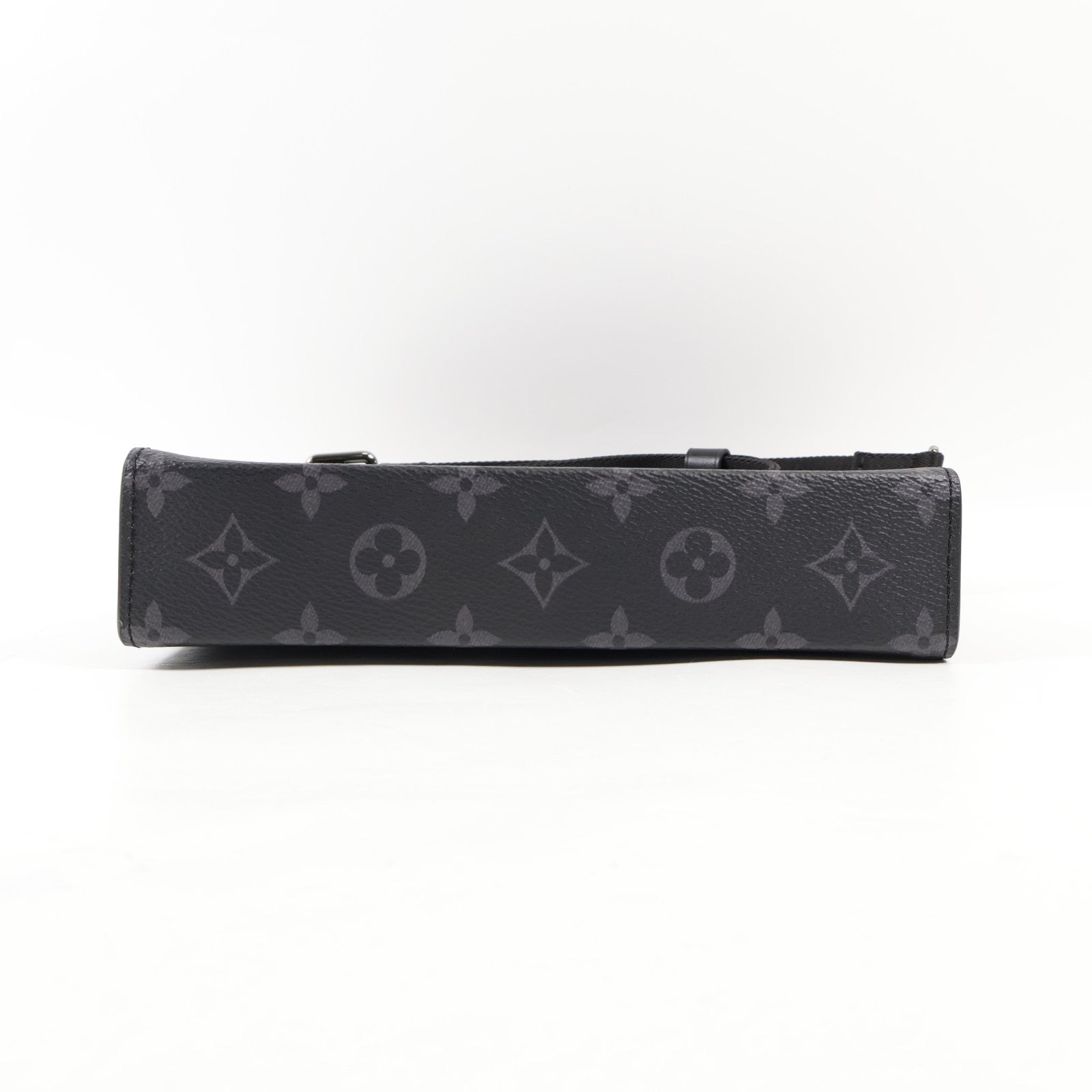 LOUIS VUITTON Monogram Eclipse Gaston銀扣肩背袋