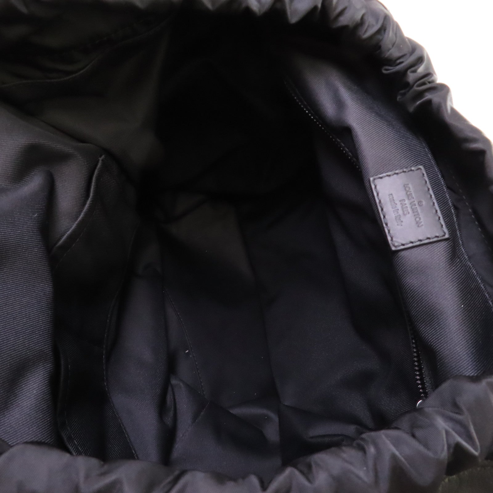 LOUIS VUITTON Monogram Empreinte Trekking Backpack背包黑色