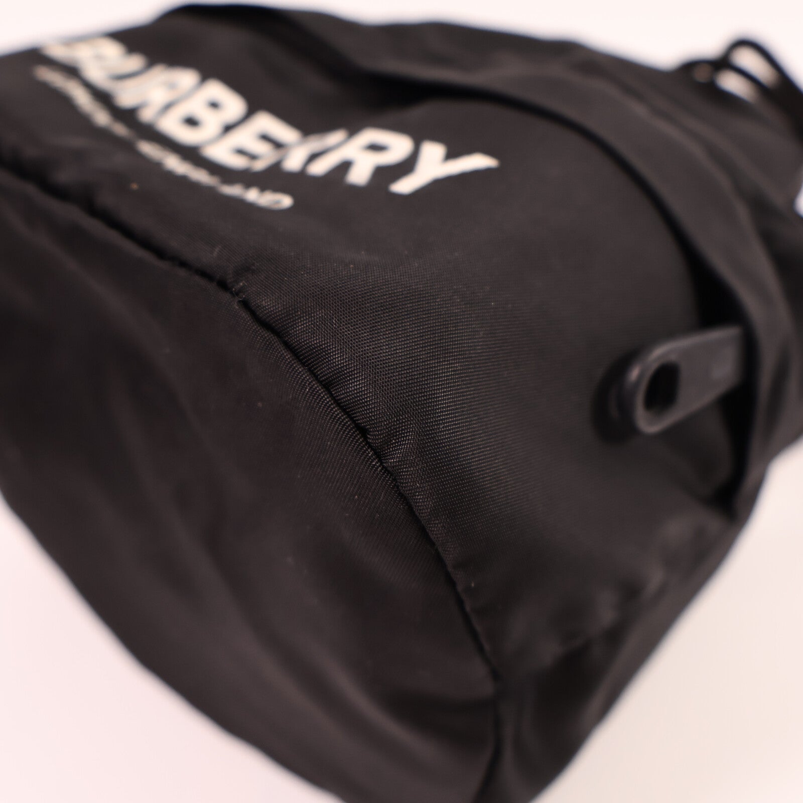 BURBERRY 尼龍Hand Bag手拿包