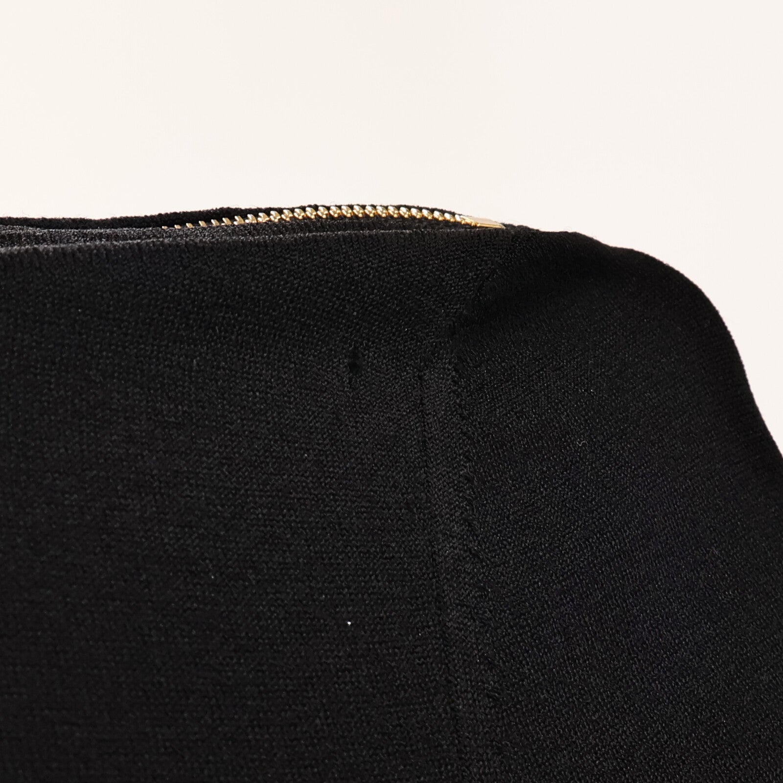 LOUIS VUITTON Shoulder Detail Turtleneck Sweater上衣