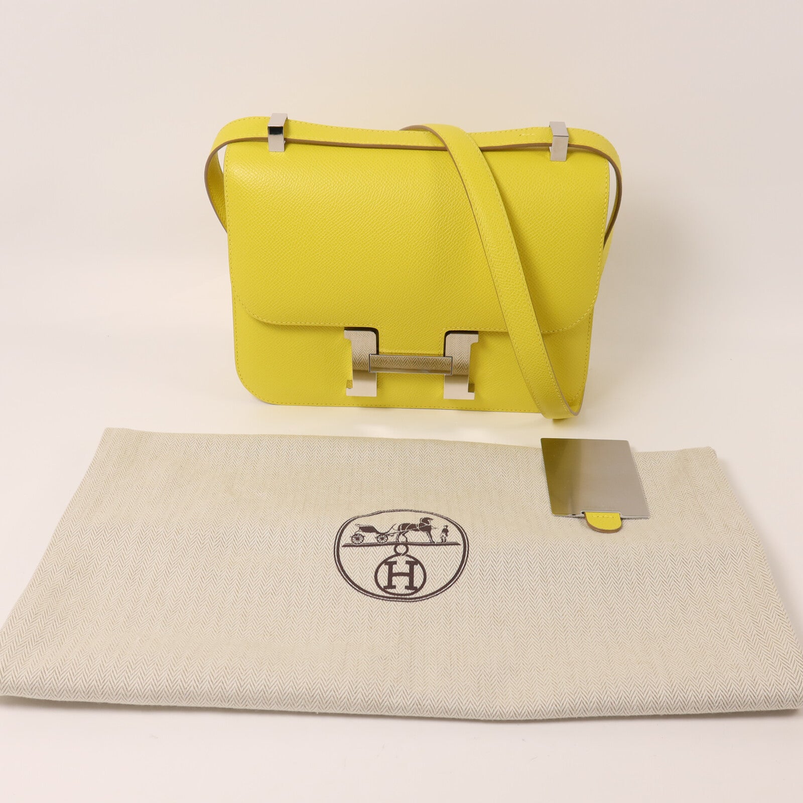 HERMES Epsom皮革Constance 24肩背袋Lime
