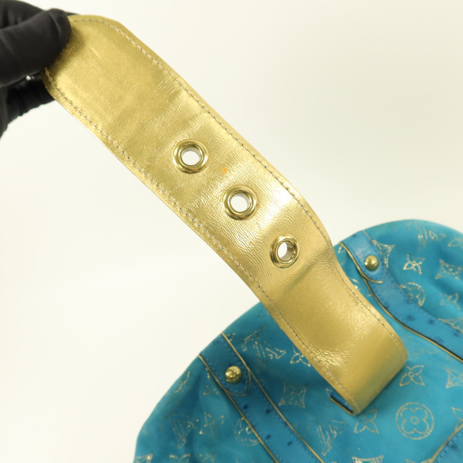 LOUIS VUITTON 麂皮皮革/珍稀皮革Theda GM肩背袋