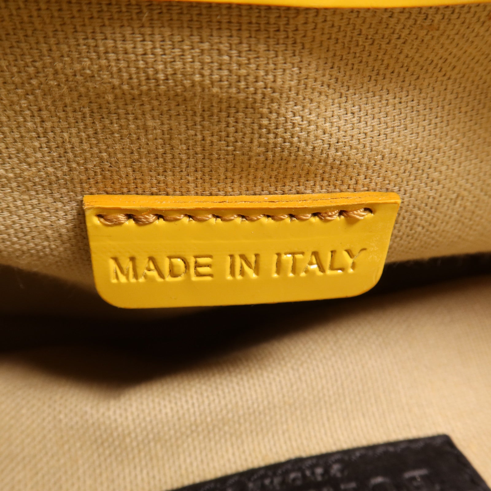 BURBERRY 帆布/皮革Patent Lilford Check金扣肩背袋