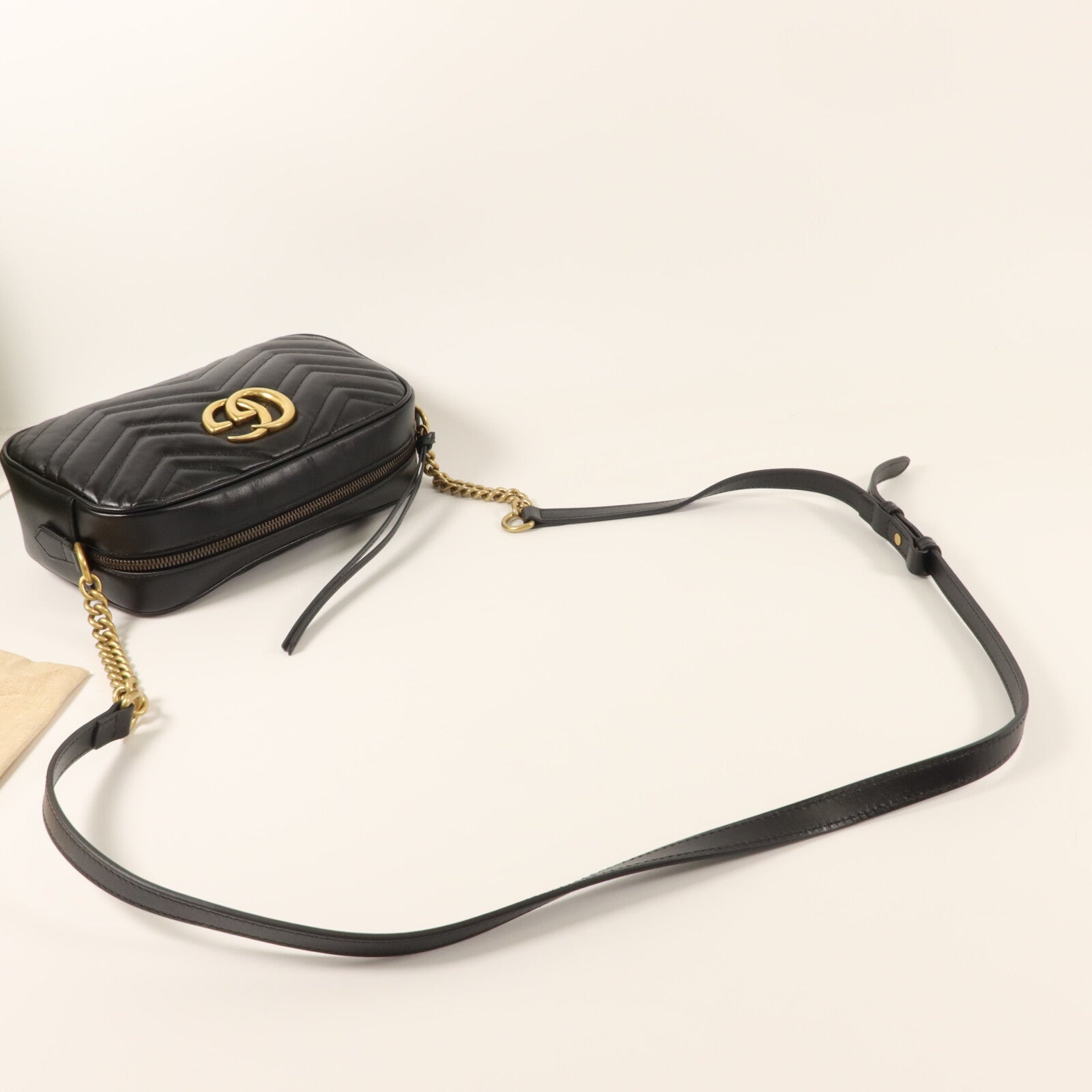 GUCCI 牛皮皮革GG Marmont Small肩背袋