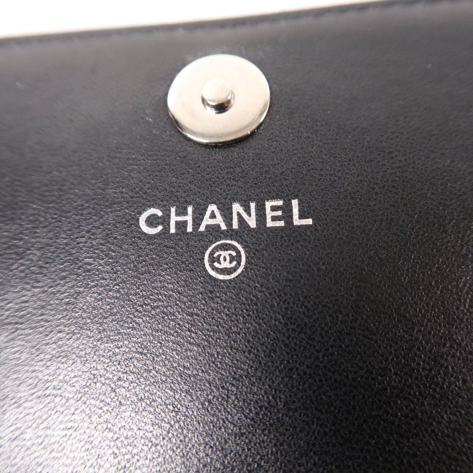 CHANEL 牛皮皮革Chain Shoulder銀扣肩背袋