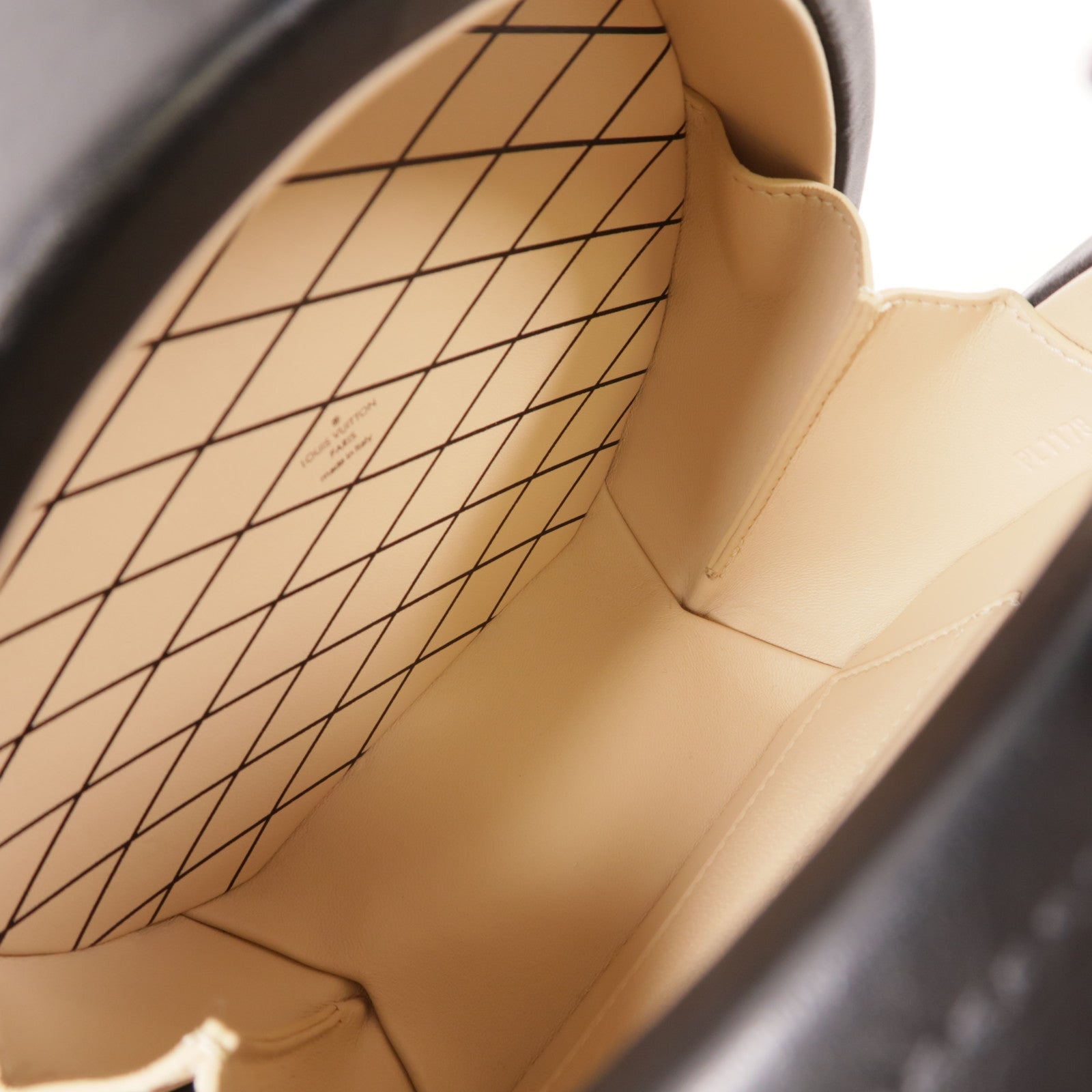 LOUIS VUITTON 【激減優惠】牛皮皮革Boite Chapeau銀扣手挽肩背兩用袋