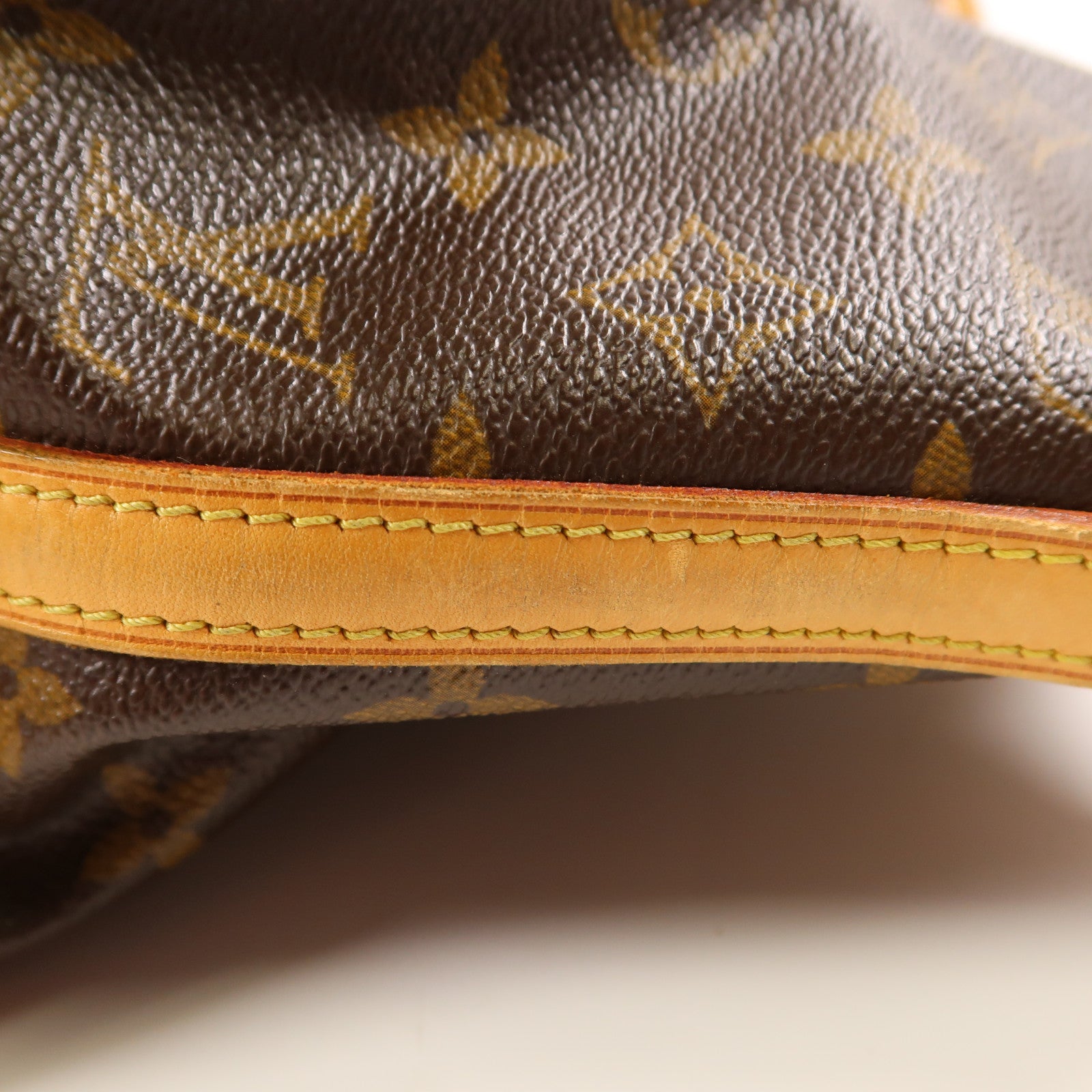 LOUIS VUITTON Monogram Mini Noe金扣肩背袋