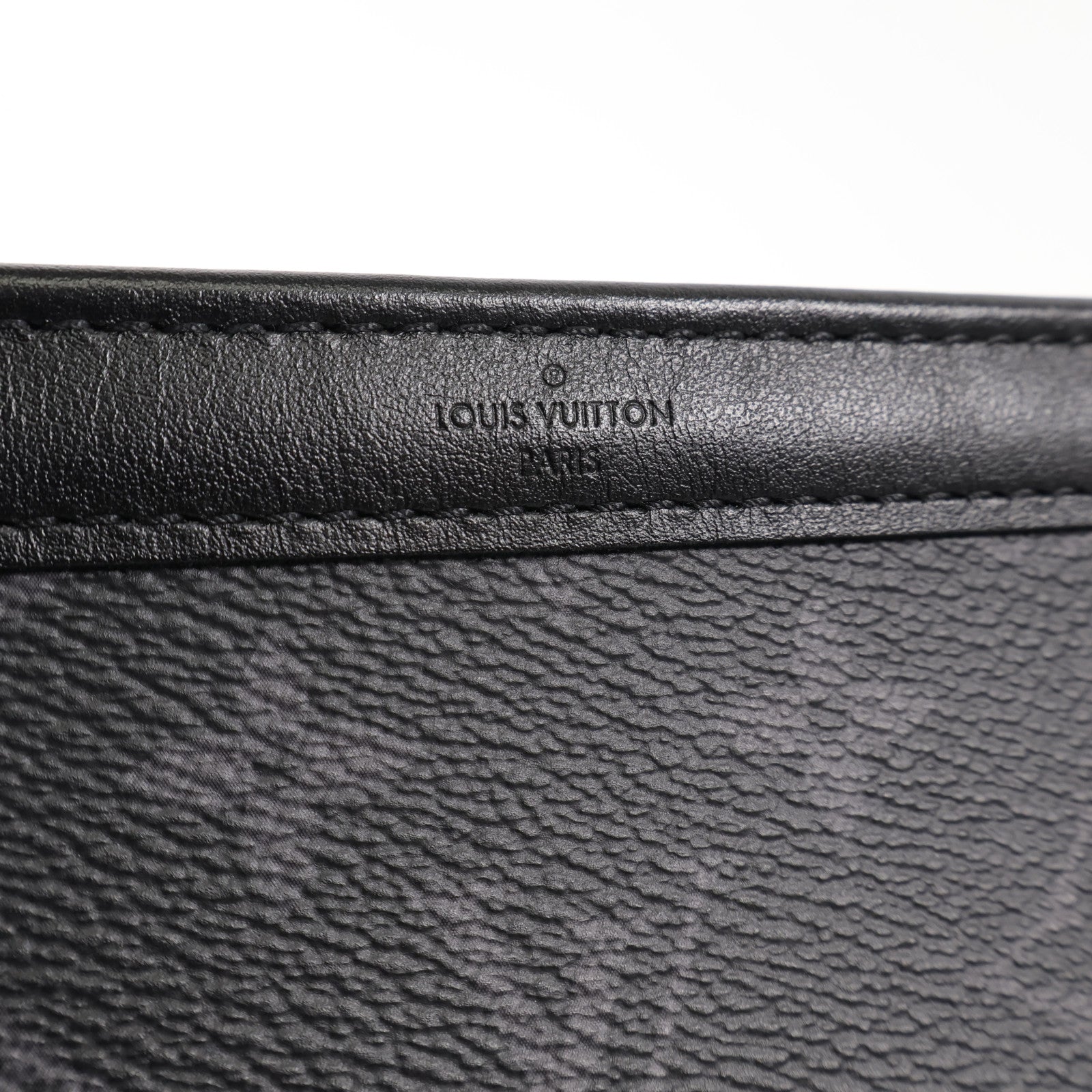 LOUIS VUITTON Monogram Eclipse Gaston銀扣肩背袋