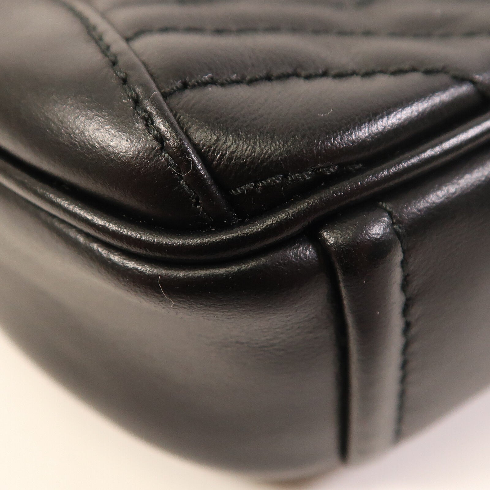 PRADA 牛皮皮革Shoulder Bag銀扣鏈帶肩背袋/腰包