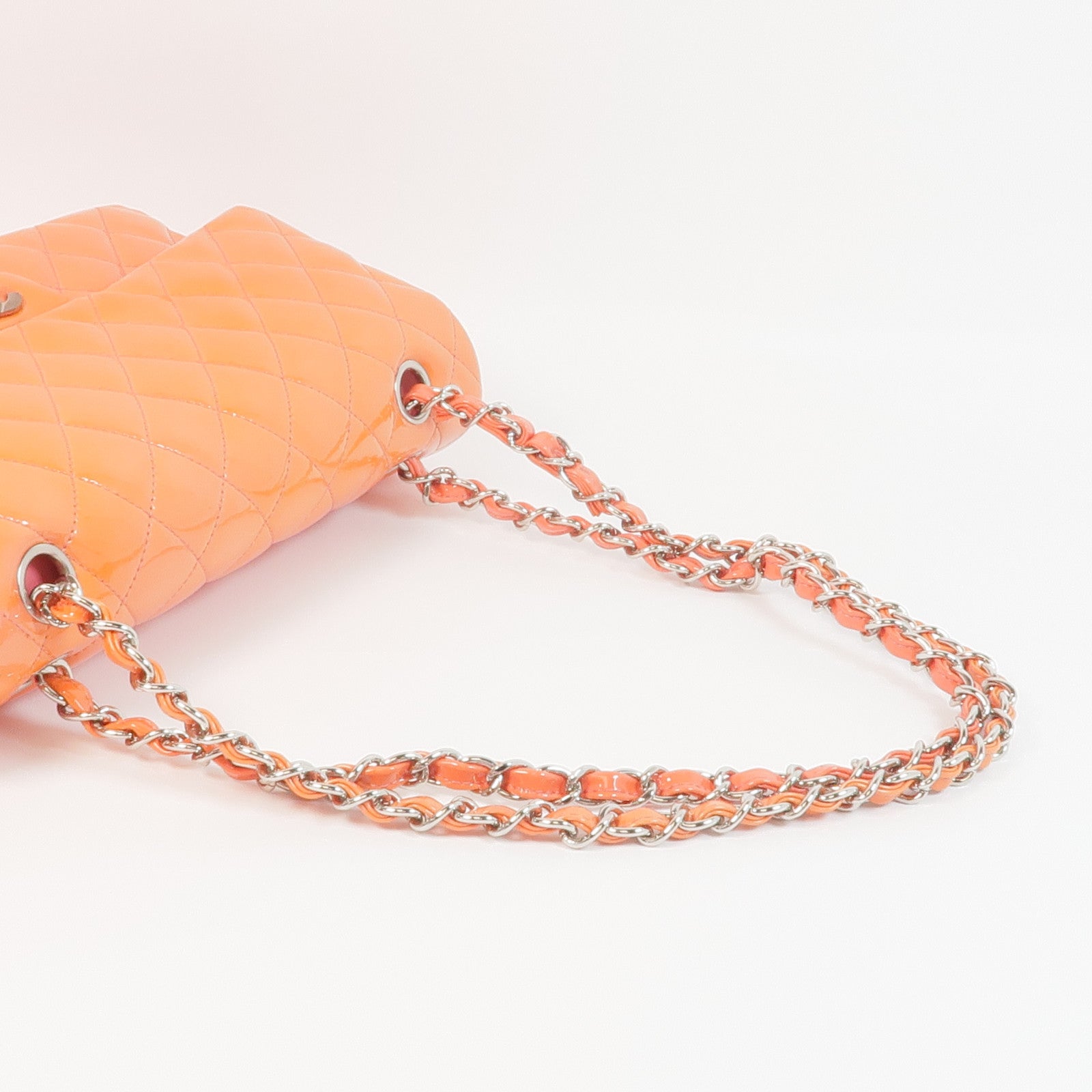 CHANEL 漆皮皮革Classic 25銀扣鏈帶肩背袋