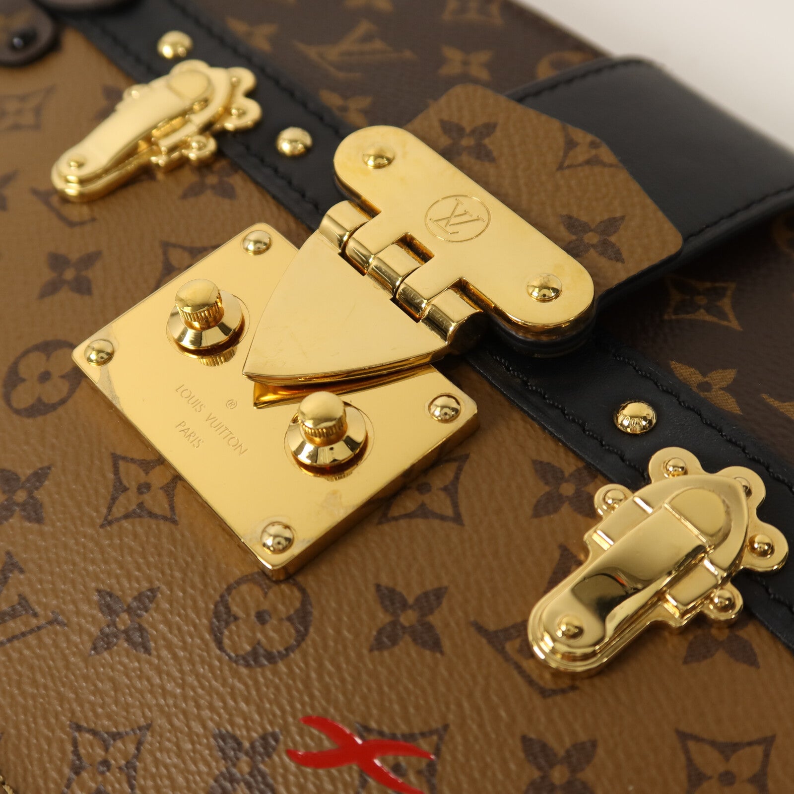 LOUIS VUITTON Monogram Reverse Trunk Clutch金扣鏈帶肩背袋