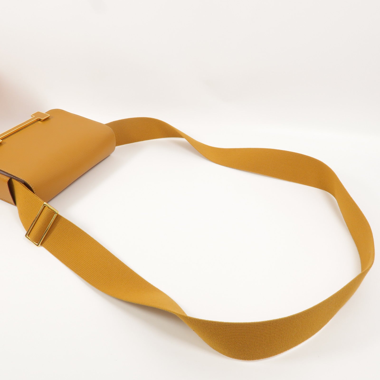 HERMES Chevre皮革Geta肩背袋Caramel