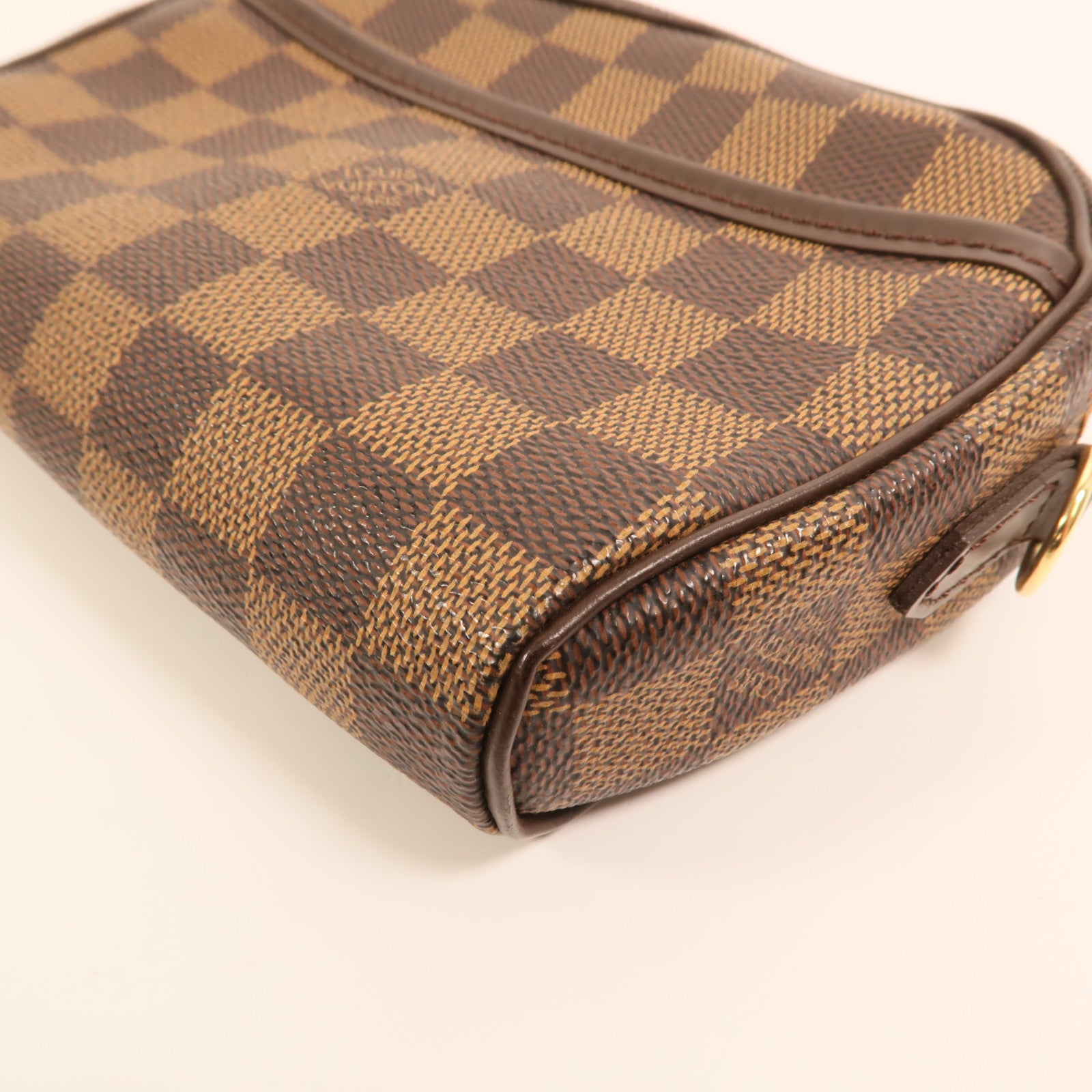 LOUIS VUITTON Damier Pochette Ipanema金扣肩背袋