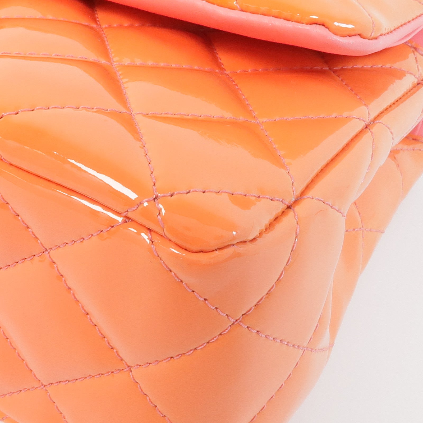 CHANEL 漆皮皮革Classic 25銀扣鏈帶肩背袋