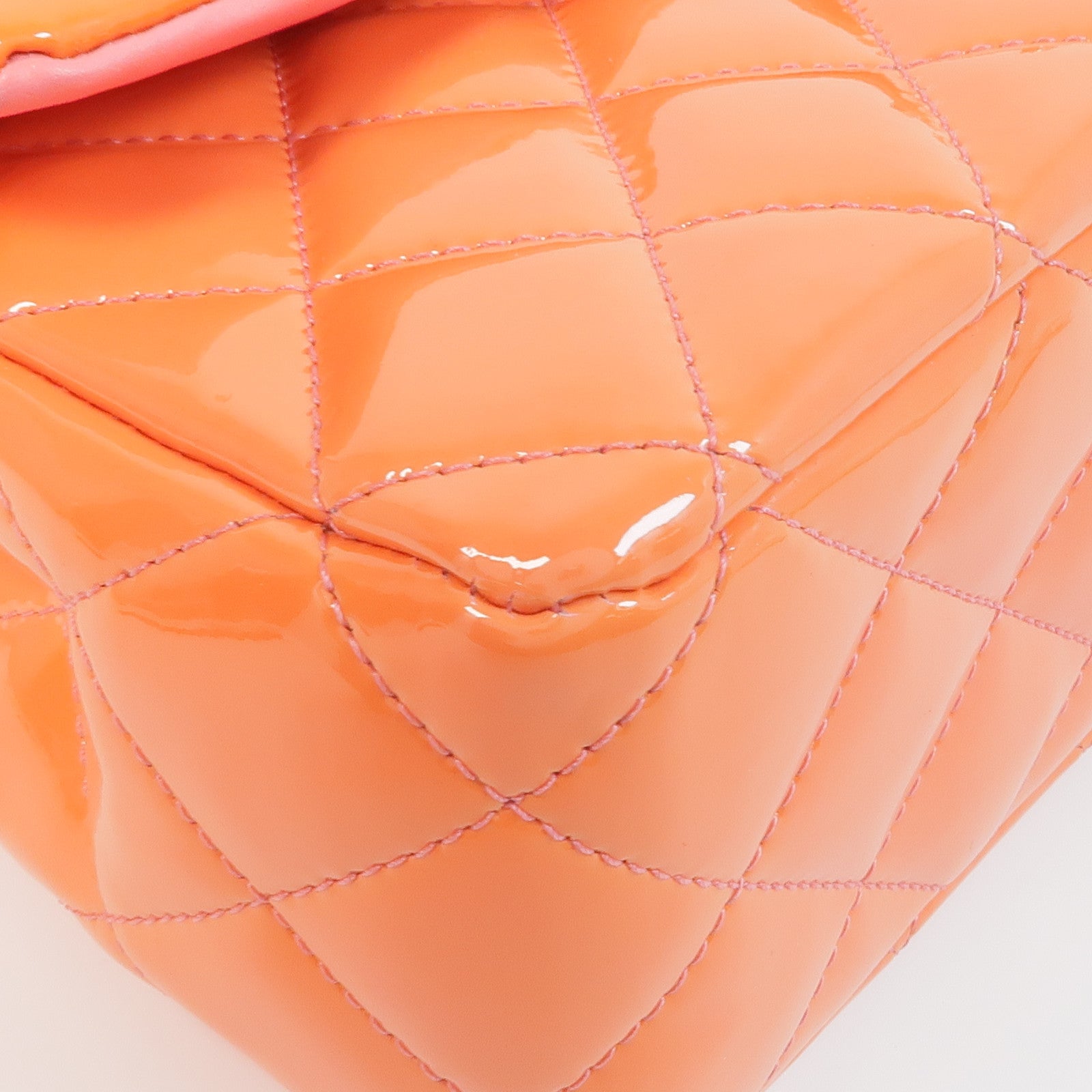 CHANEL 漆皮皮革Classic 25銀扣鏈帶肩背袋