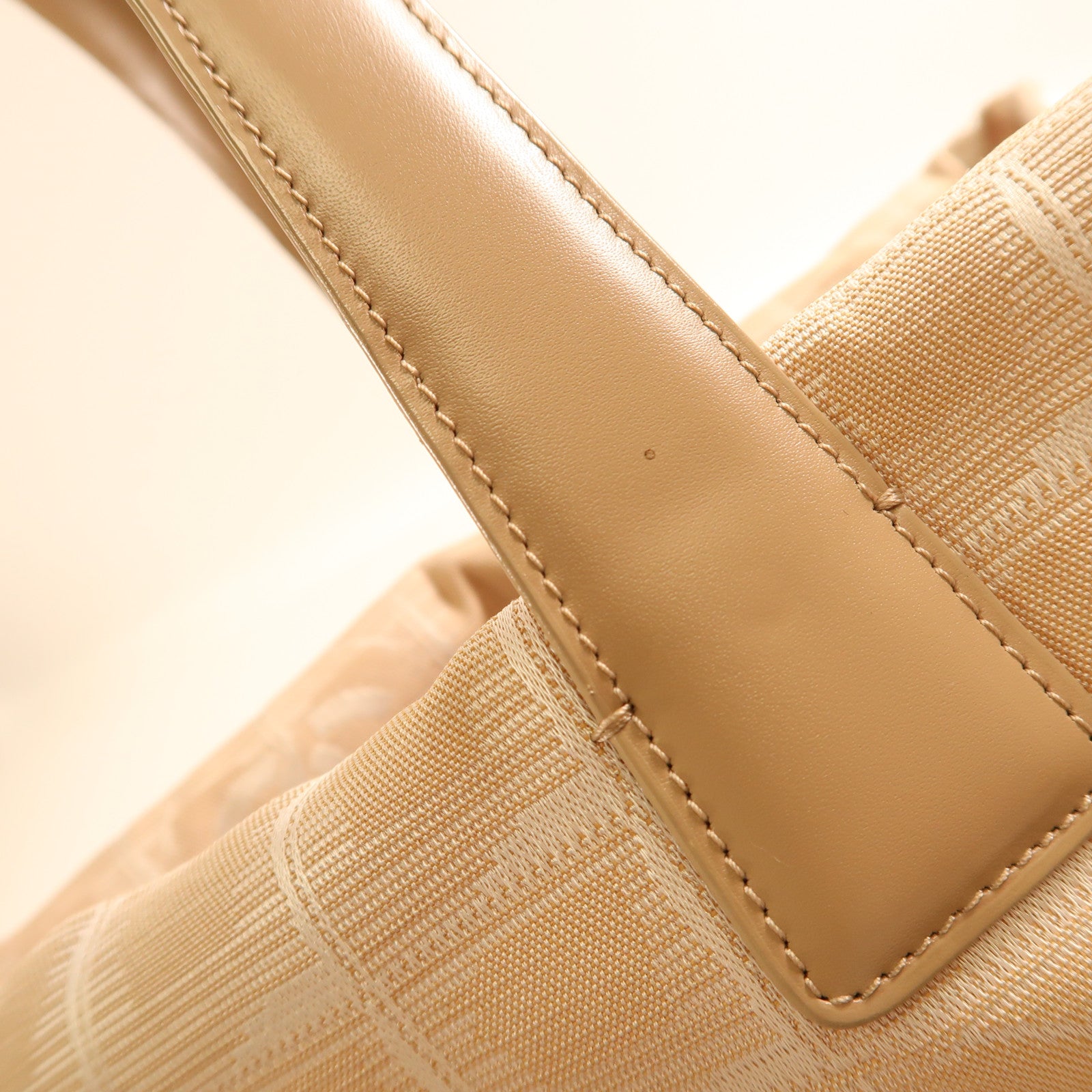 CHANEL 【激減優惠】帆布HandBag肩背袋