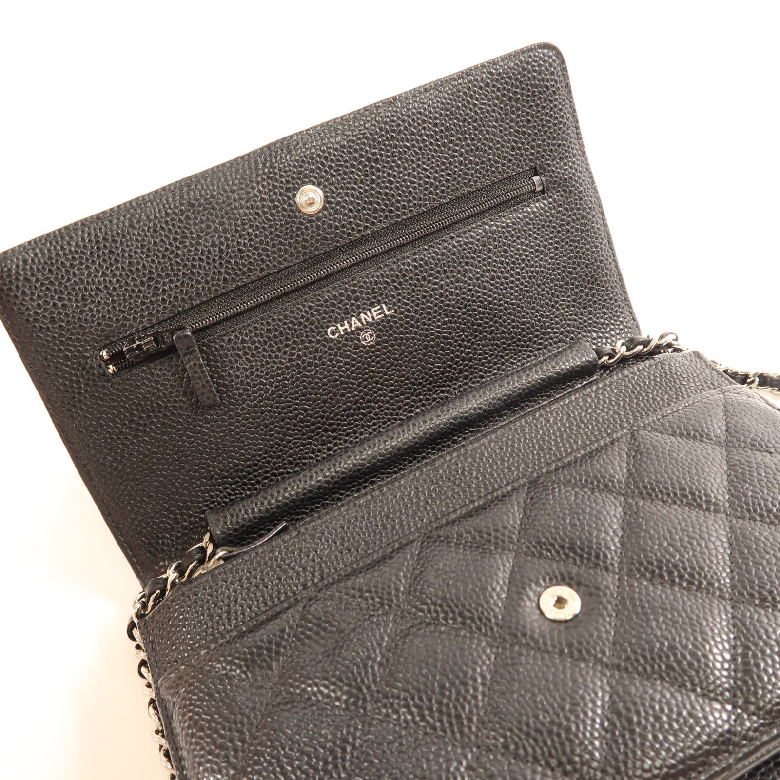 CHANEL 牛皮皮革WOC Wallet On Chain鏈帶肩背袋