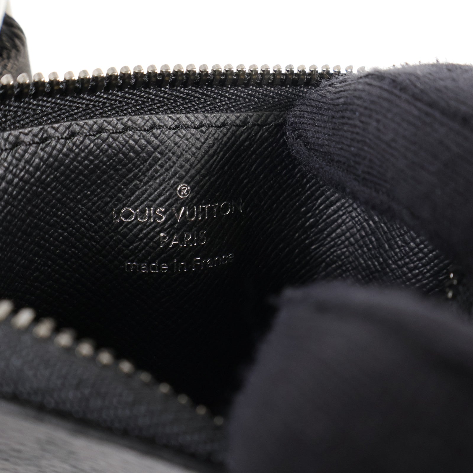 LOUIS VUITTON Monogram Eclipse Gaston銀扣肩背袋