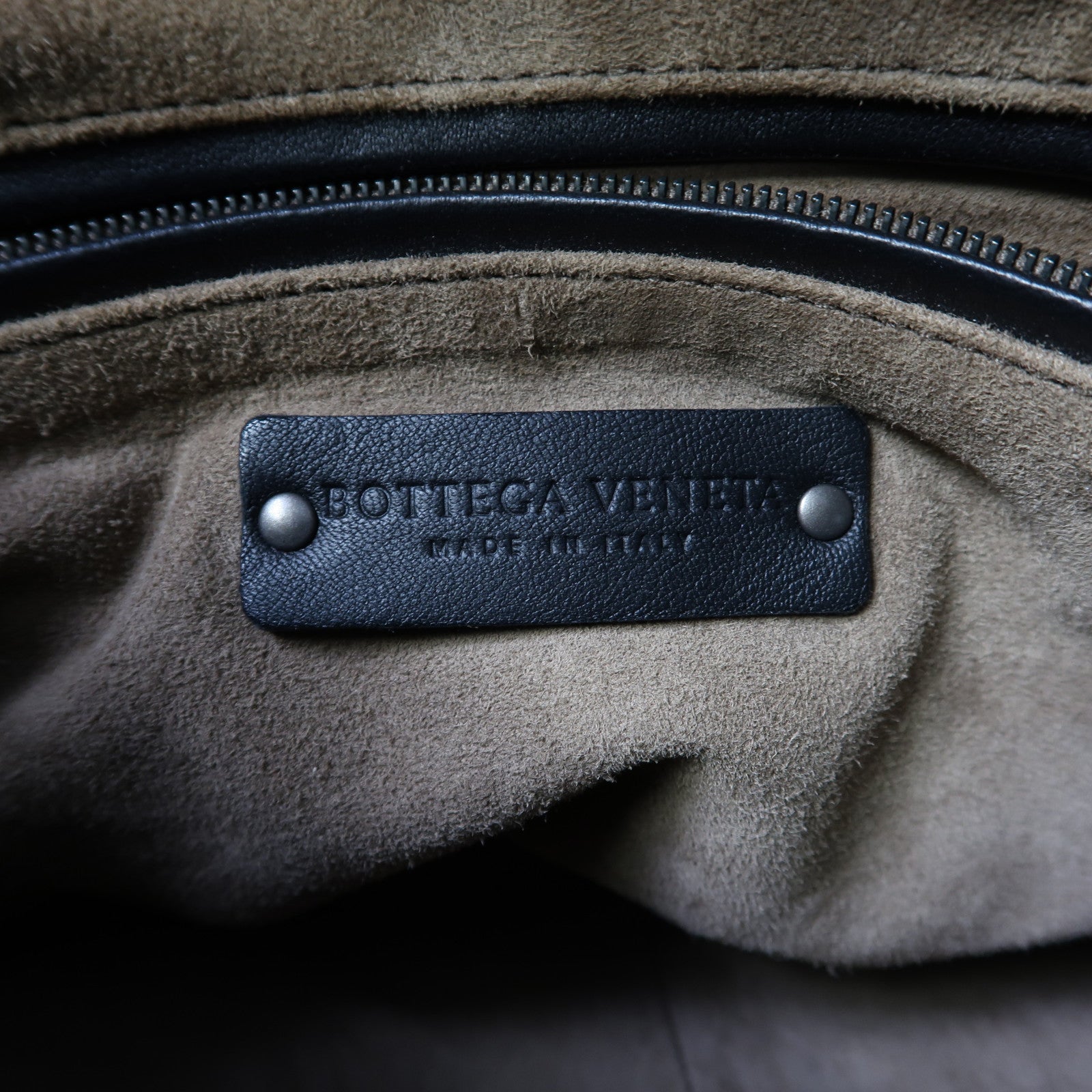 BOTTEGA VENETA 織紋羊皮皮革Shoulder Bag肩背袋黑色