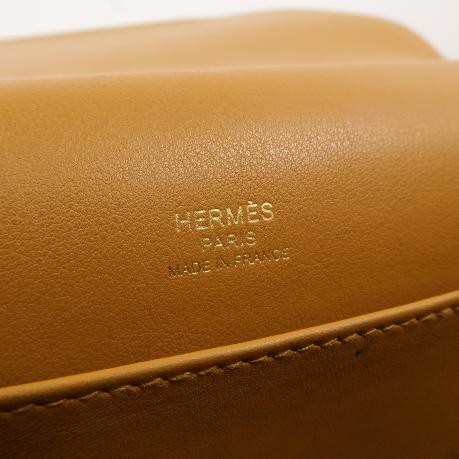 HERMES Chevre皮革Geta肩背袋Caramel