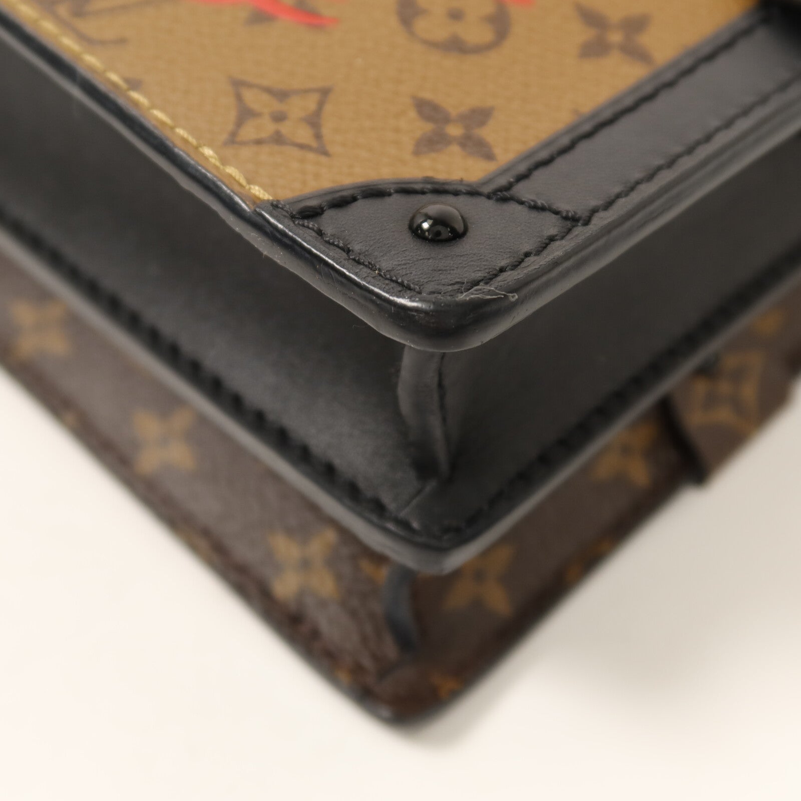 LOUIS VUITTON Monogram Reverse Trunk Clutch金扣鏈帶肩背袋