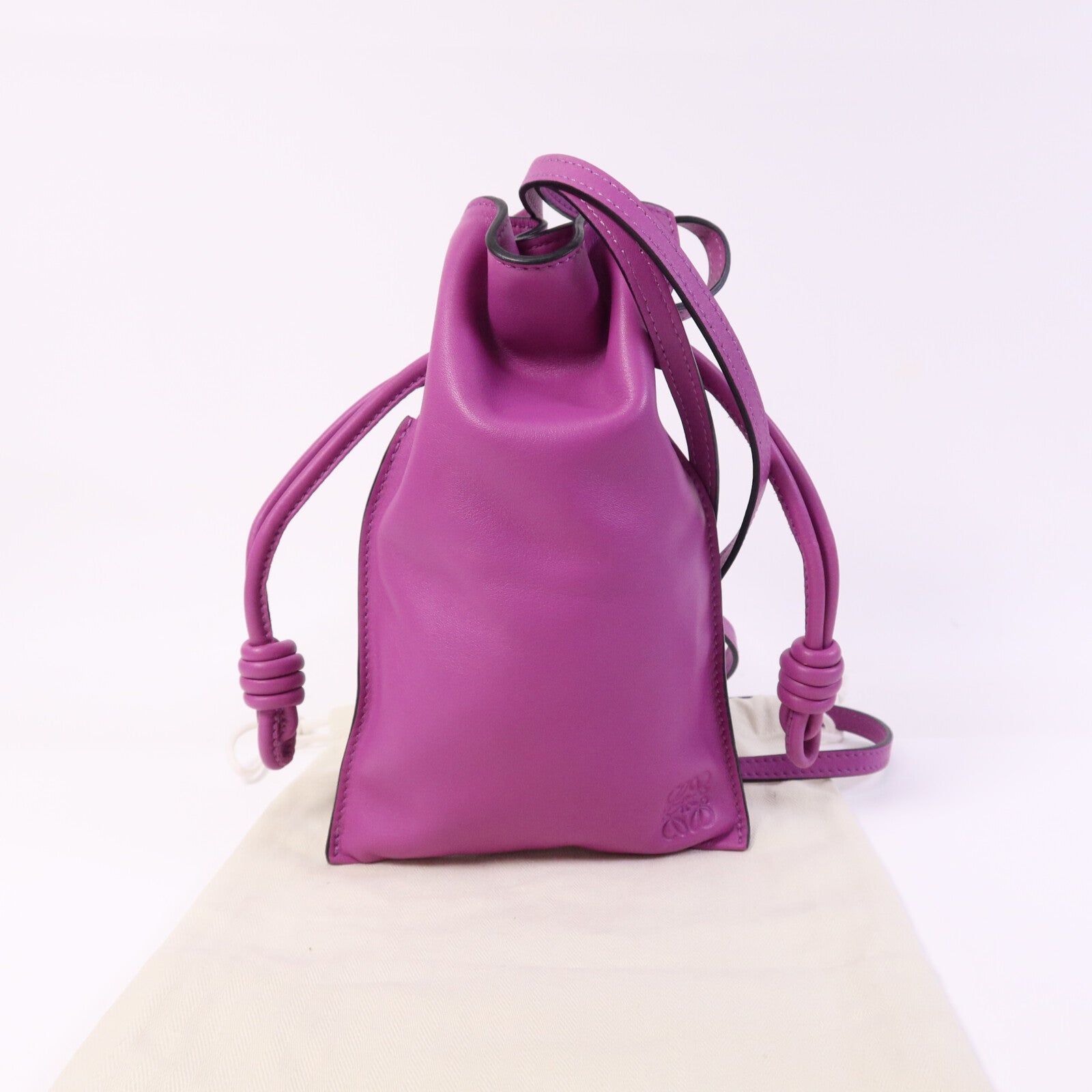LOEWE 羊皮皮革Flamenco Pocket Bag肩背袋