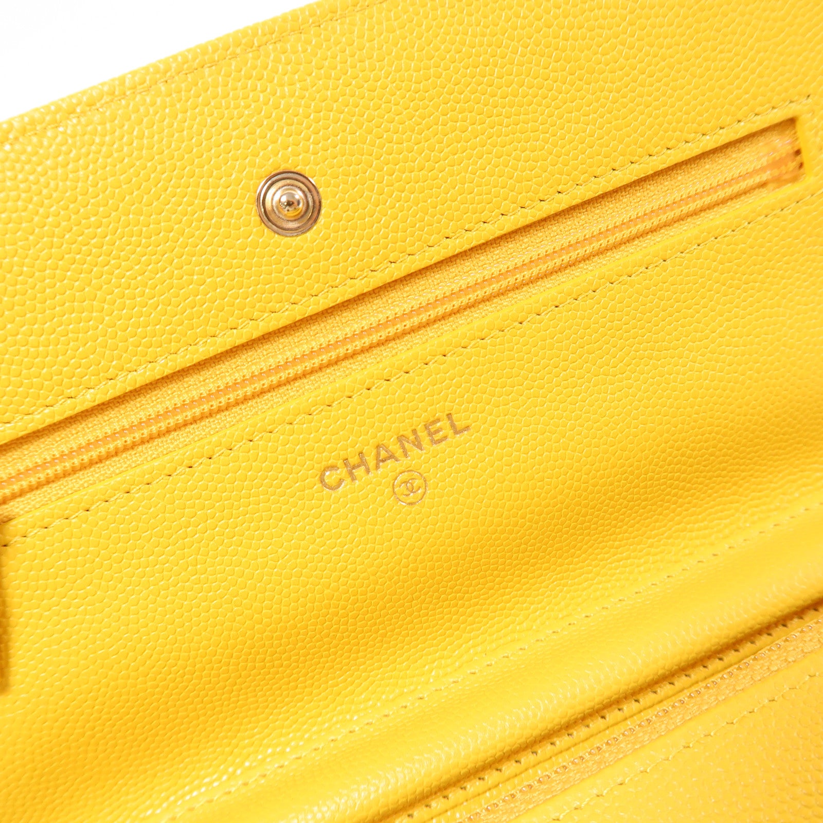 CHANEL 牛皮皮革WOC Wallet On Chain鏈帶肩背袋